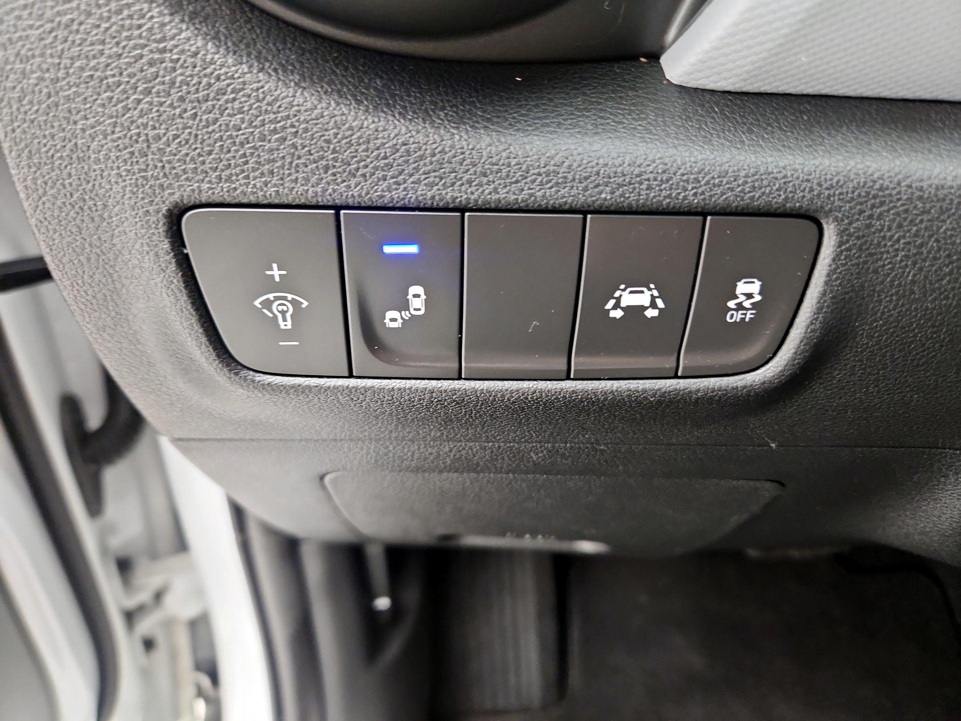 Thumbnail: 2019 Hyundai Kona - 13