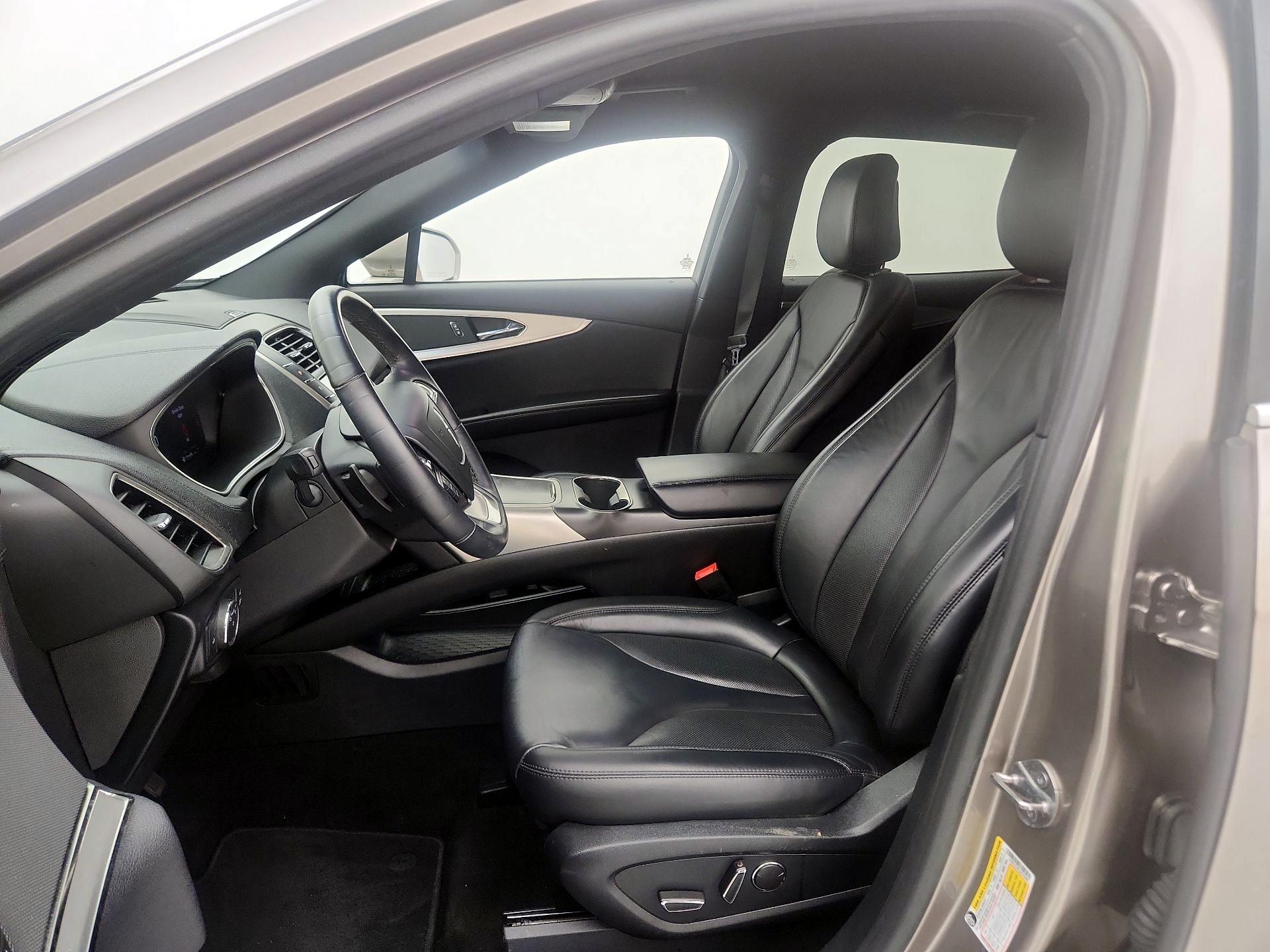 Thumbnail: 2020 Lincoln Nautilus - 11