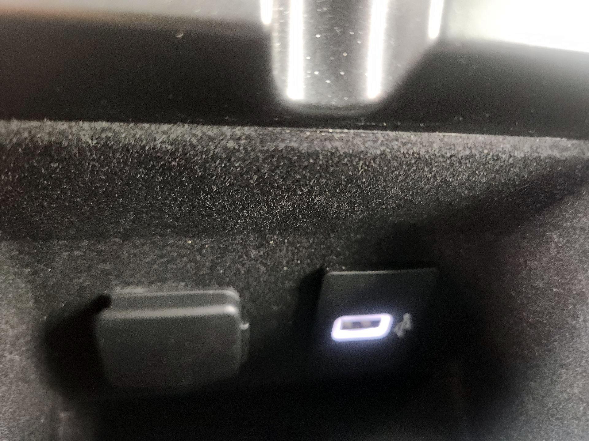 Thumbnail: 2020 Lincoln Nautilus - 19