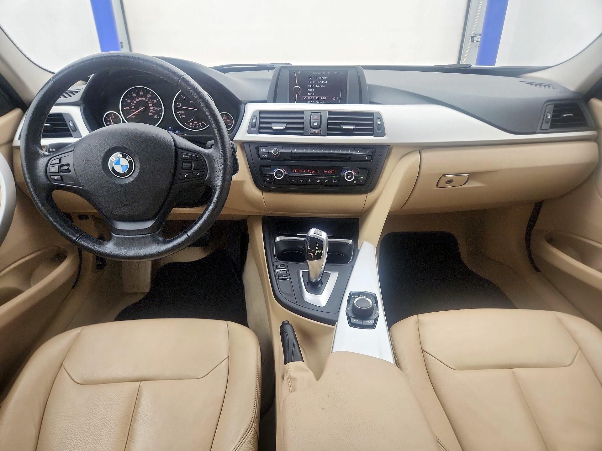 Thumbnail: 2014 BMW 3 Series - 9
