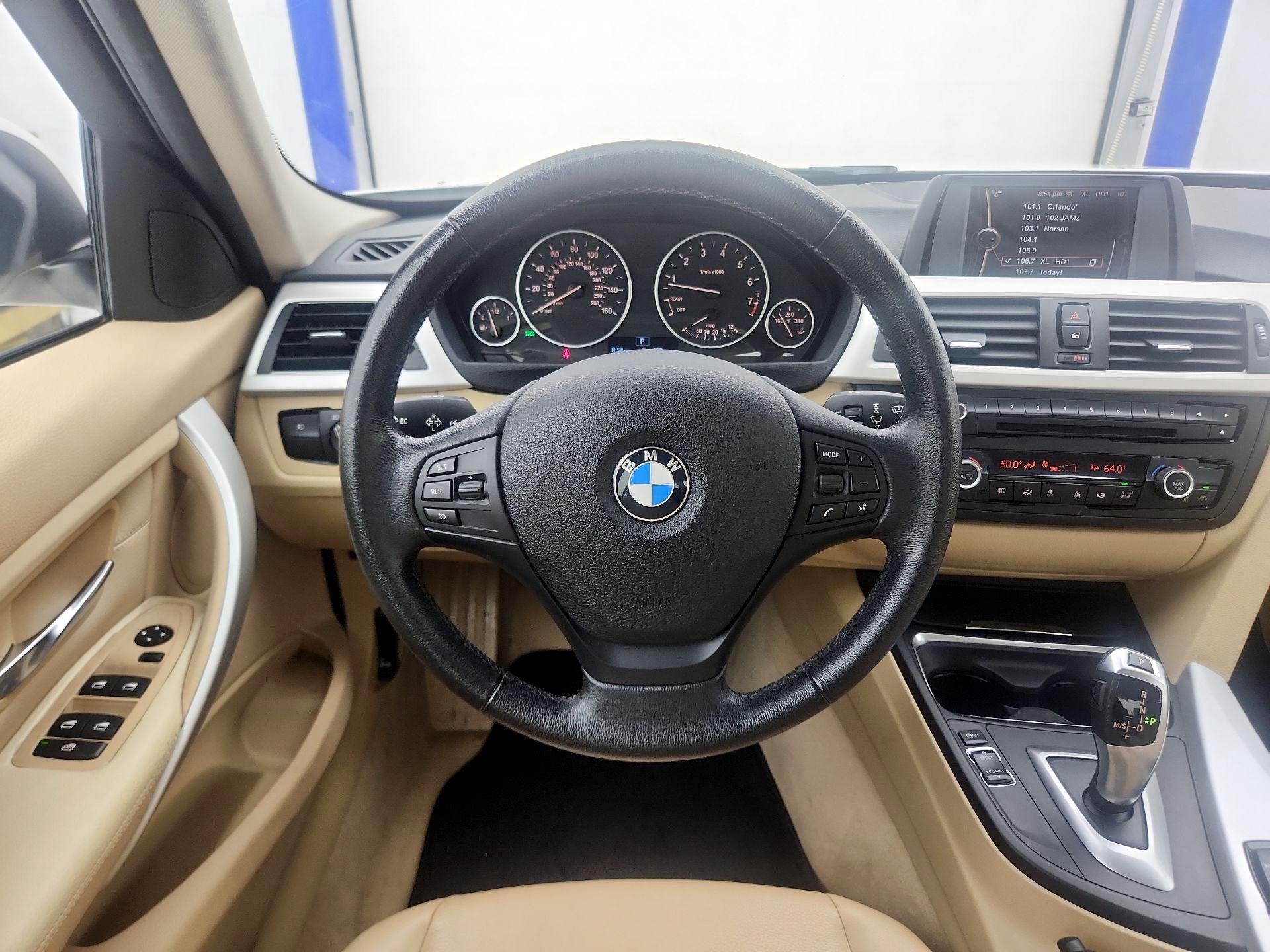 Thumbnail: 2014 BMW 3 Series - 10