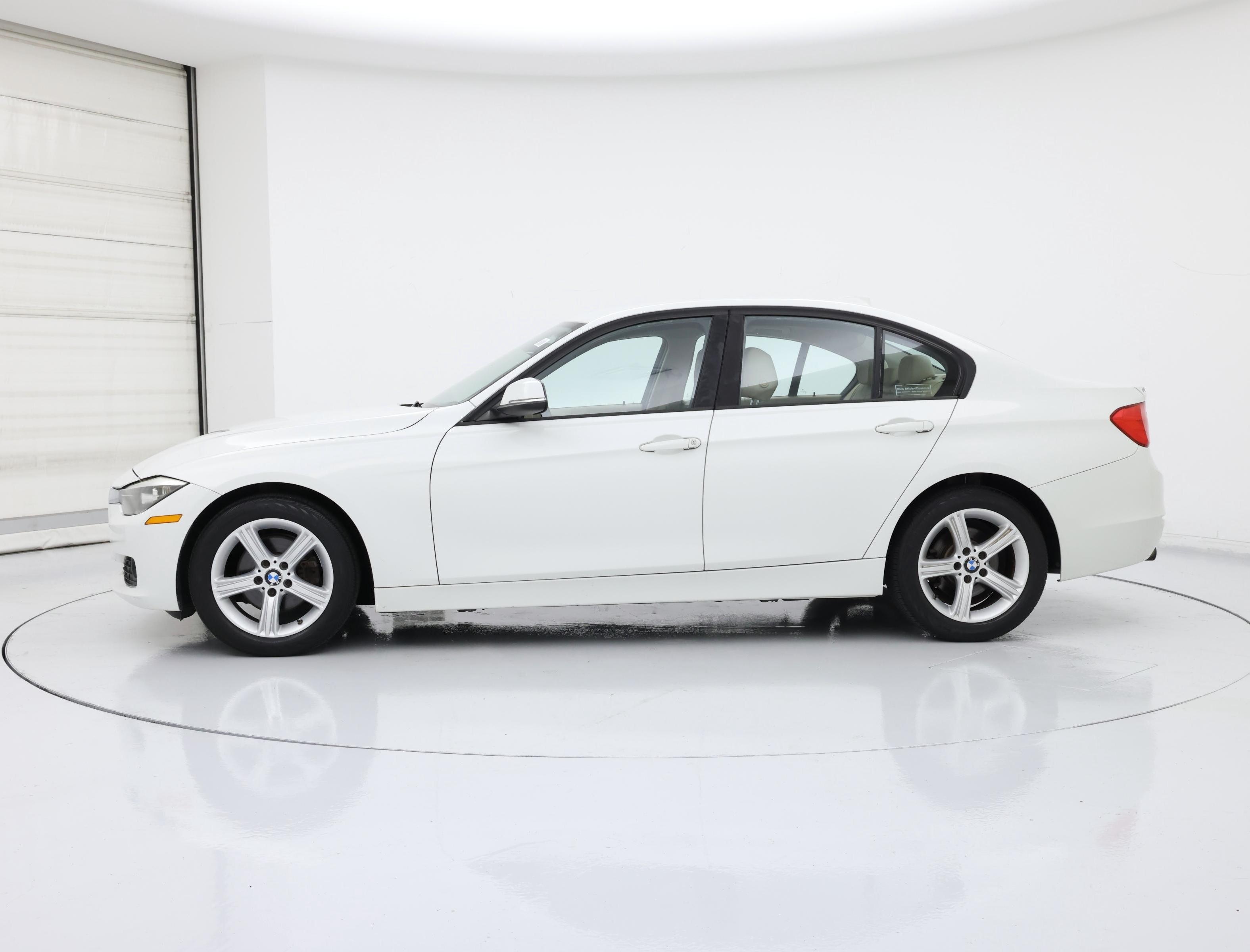 Thumbnail: 2014 BMW 3 Series - 3