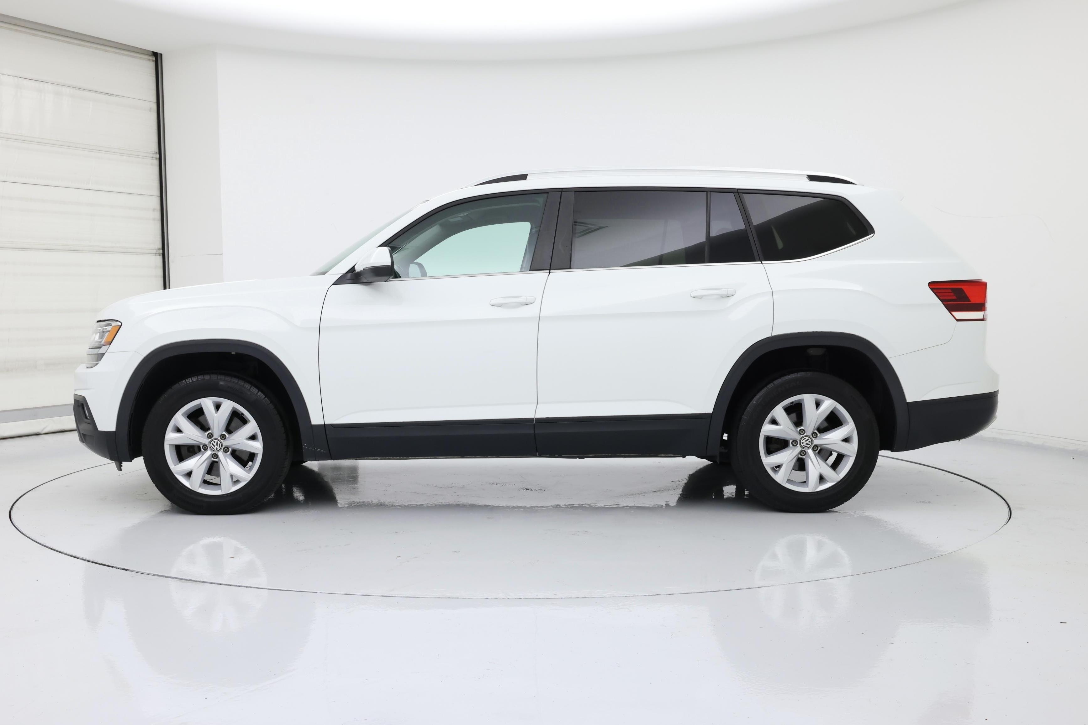 Thumbnail: 2018 Volkswagen Atlas - 3