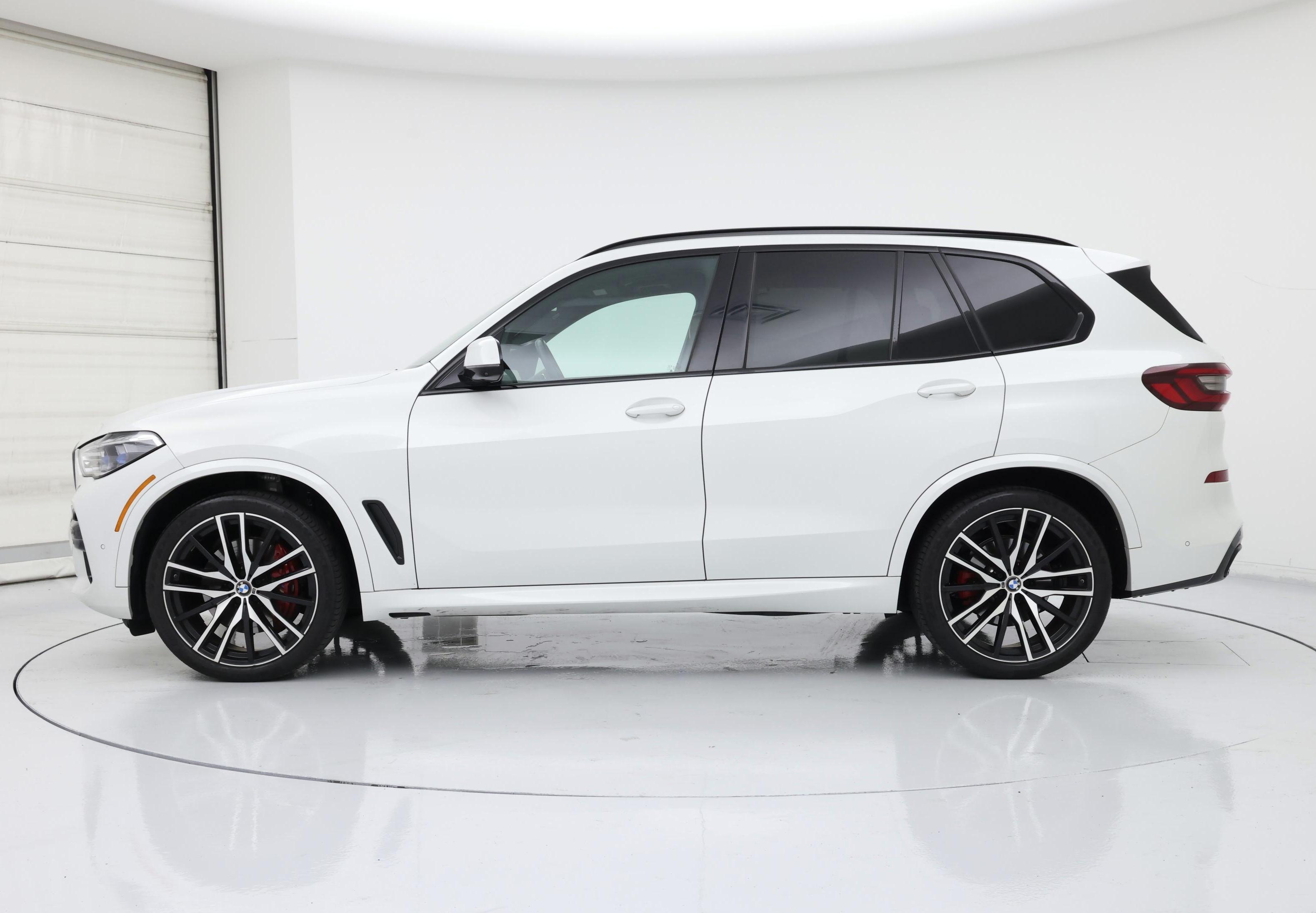 Thumbnail: 2022 BMW X5 - 3