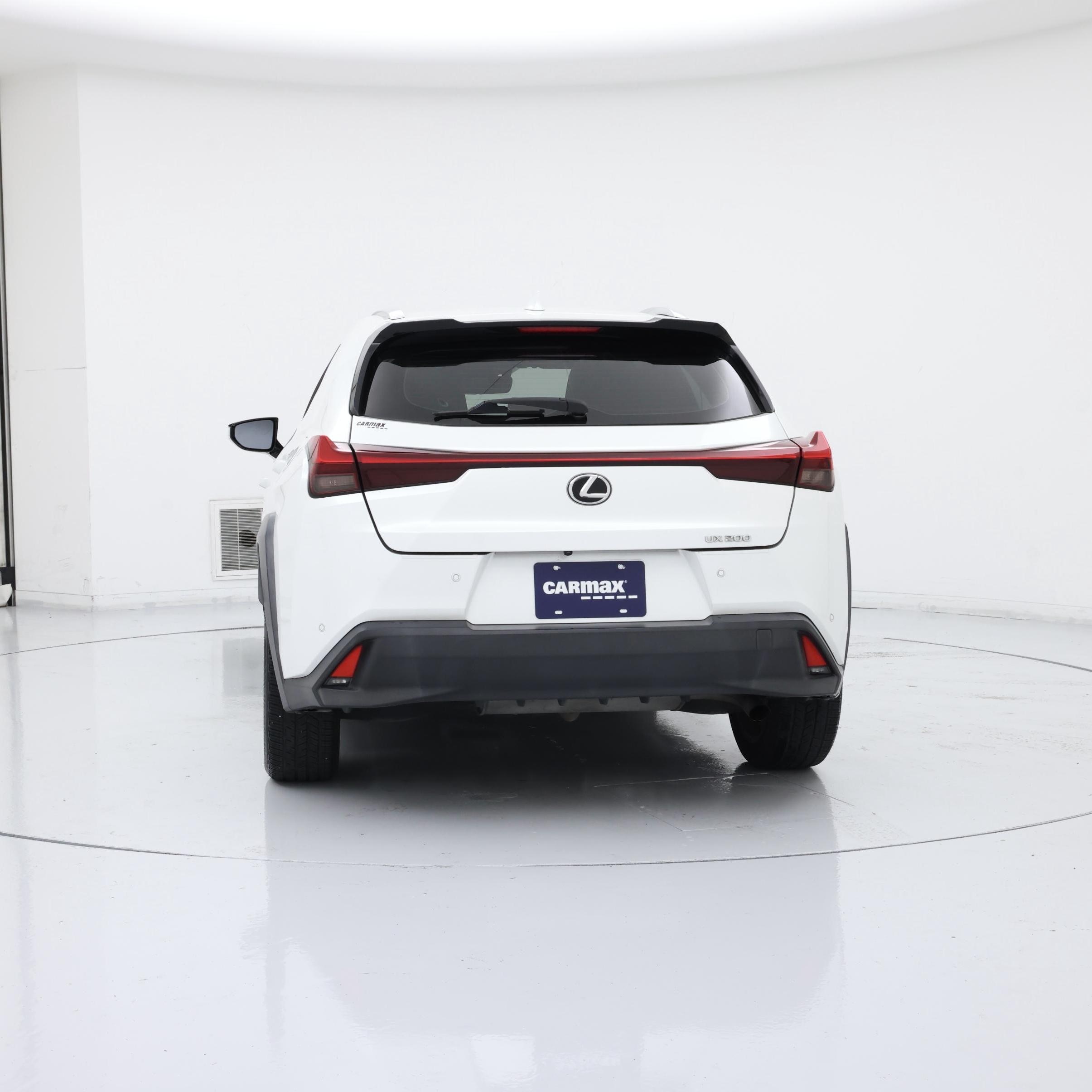 Thumbnail: 2020 Lexus UX - 6