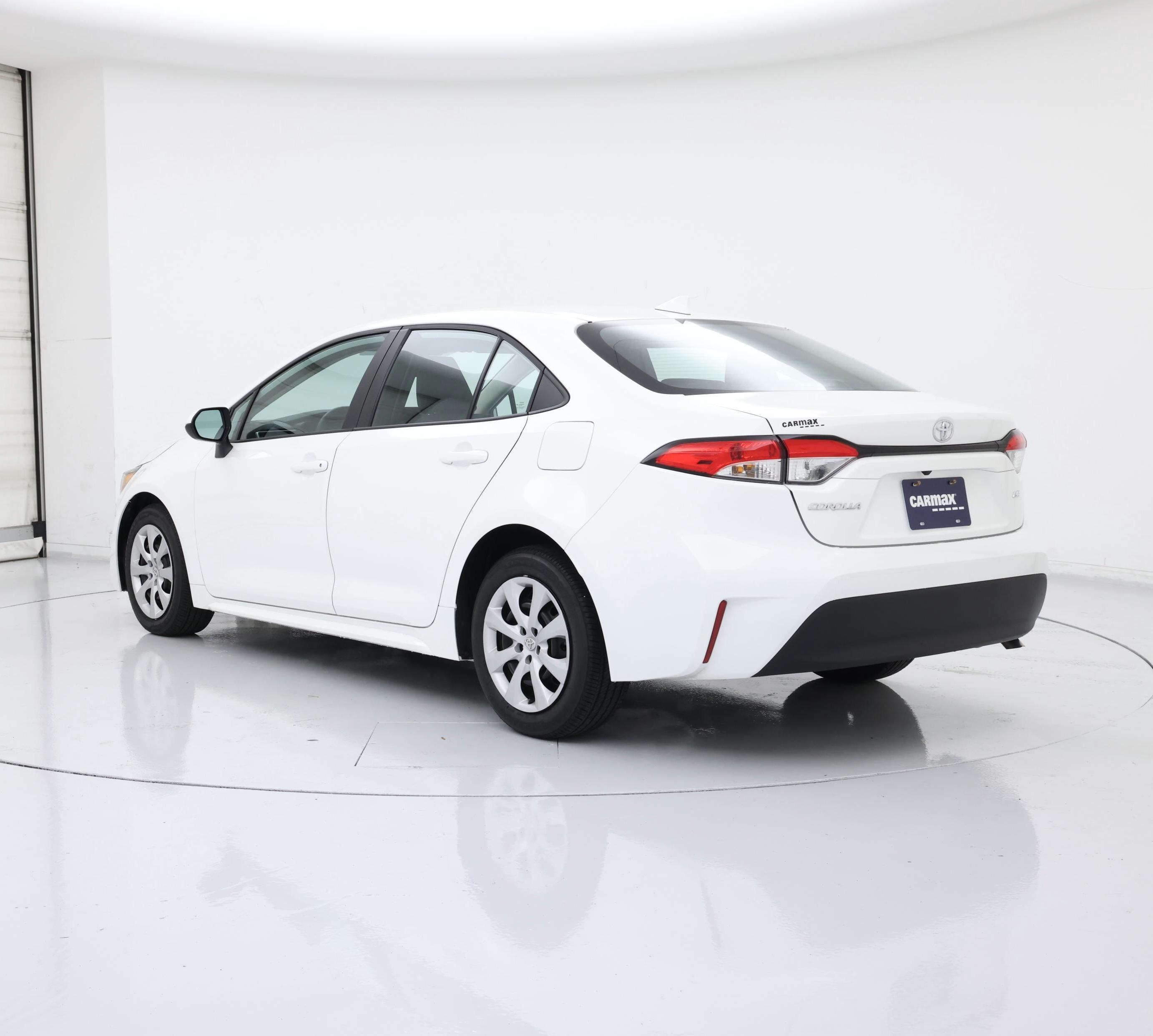 Thumbnail: 2025 Toyota Corolla - 2