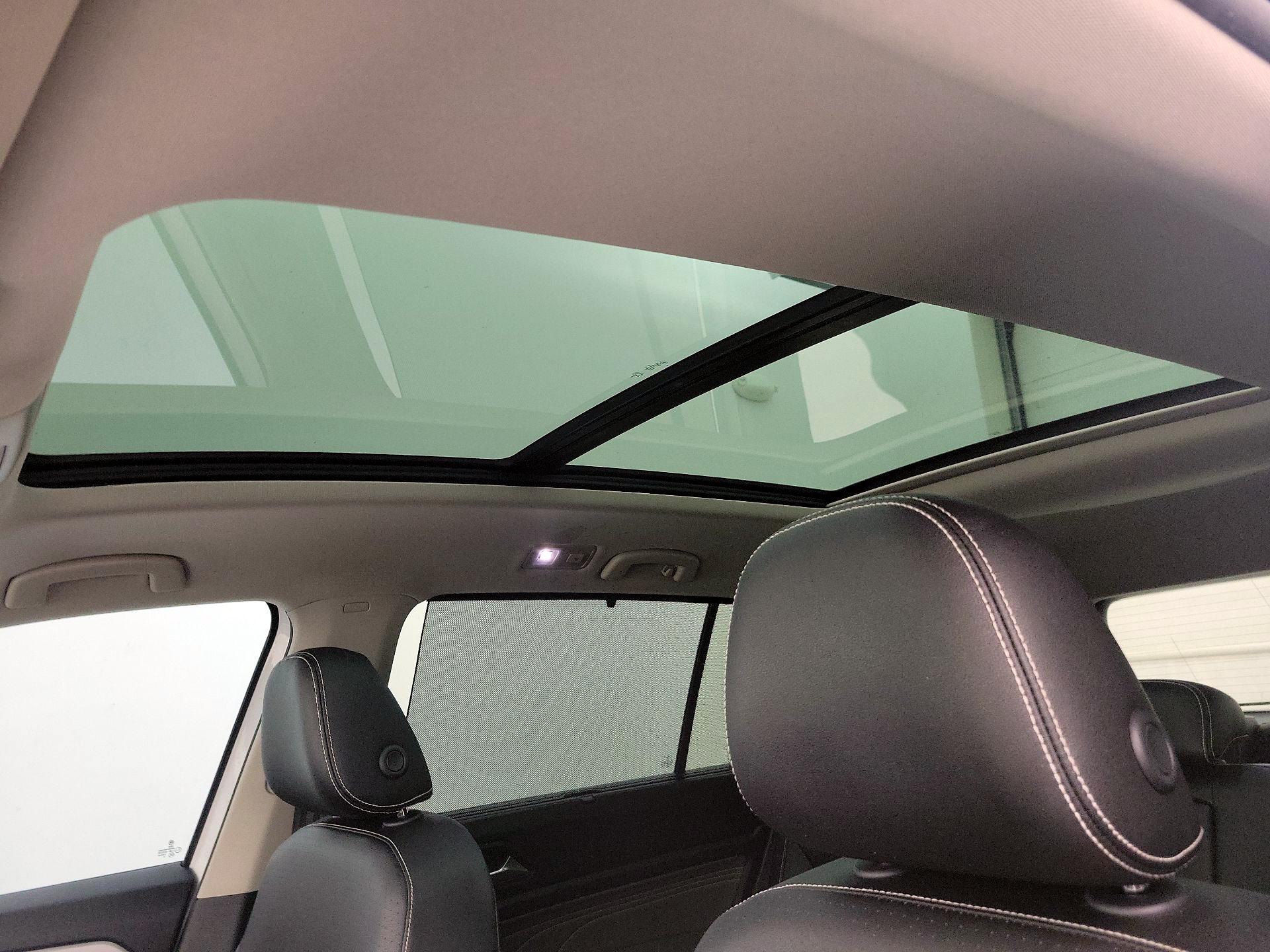 Thumbnail: 2023 Volkswagen Atlas - 19