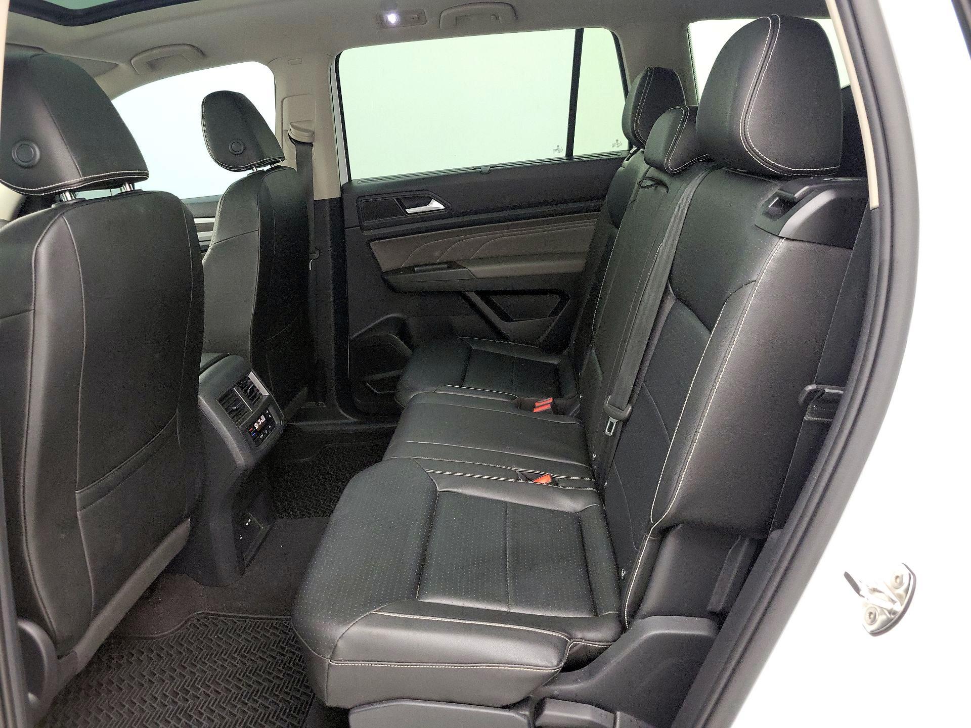 Thumbnail: 2023 Volkswagen Atlas - 20