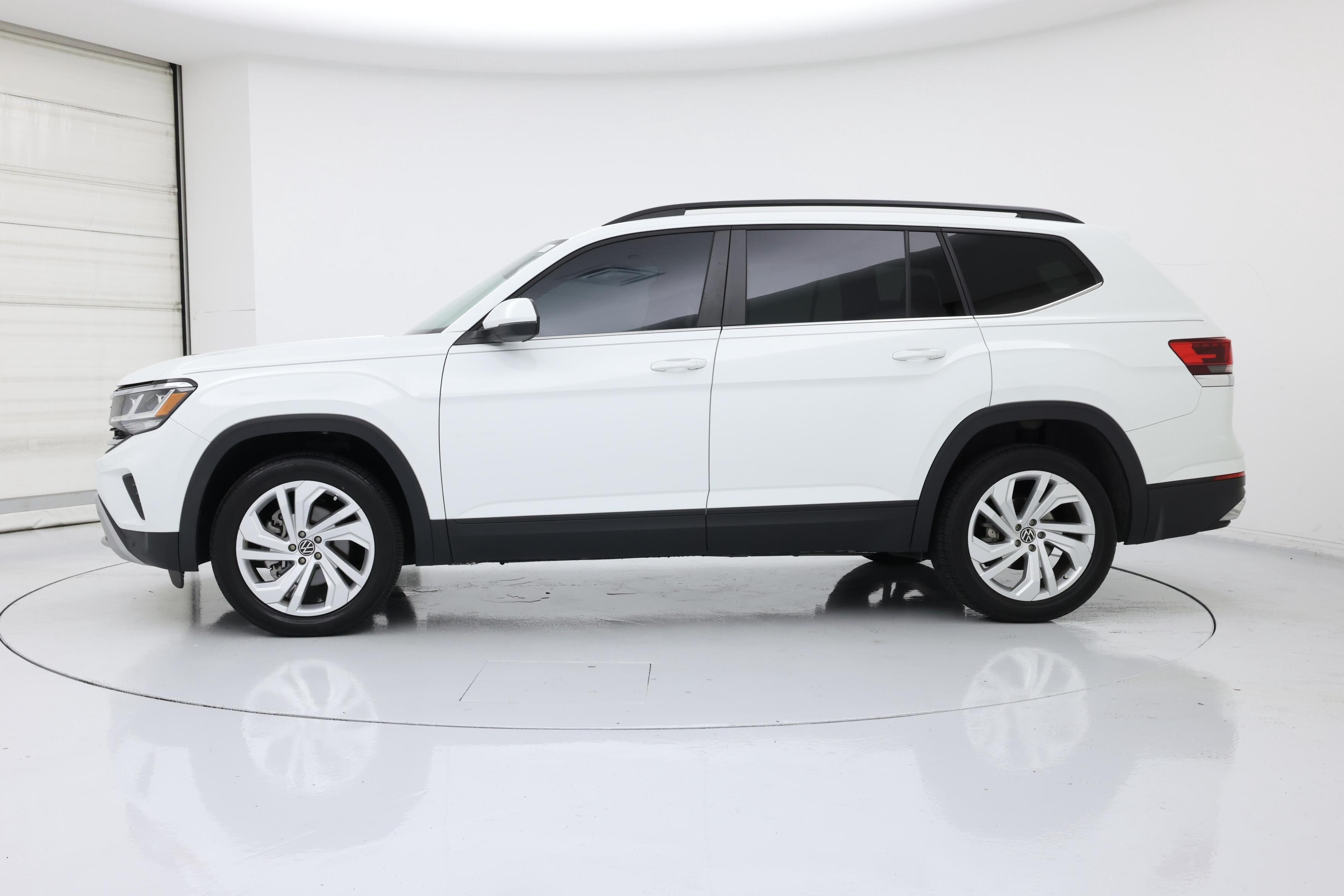 Thumbnail: 2023 Volkswagen Atlas - 3