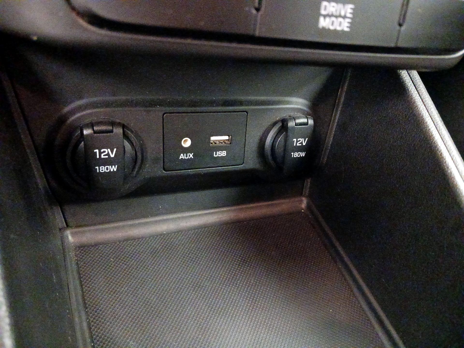 Thumbnail: 2022 Hyundai Accent - 18