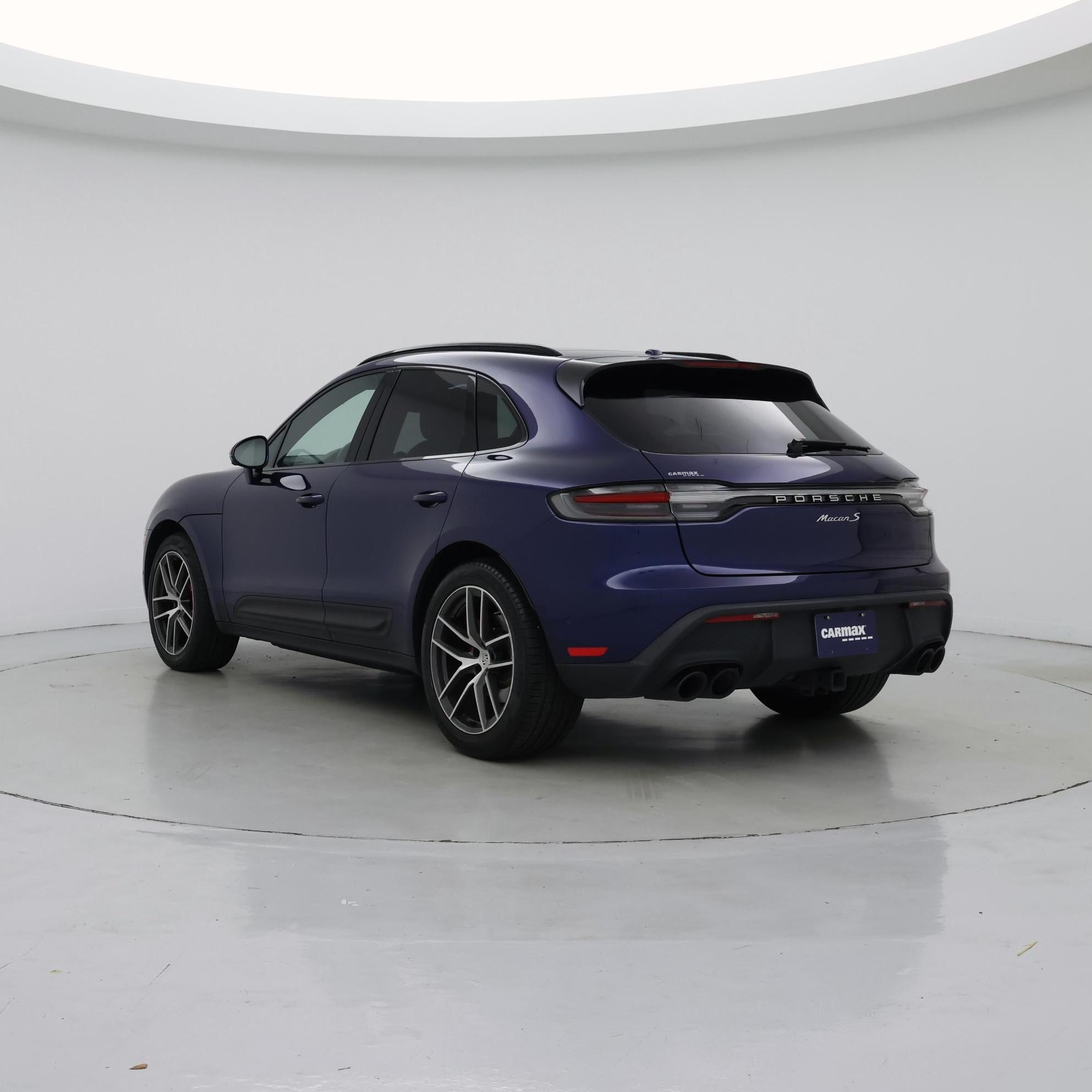 Thumbnail: 2022 Porsche Macan - 2