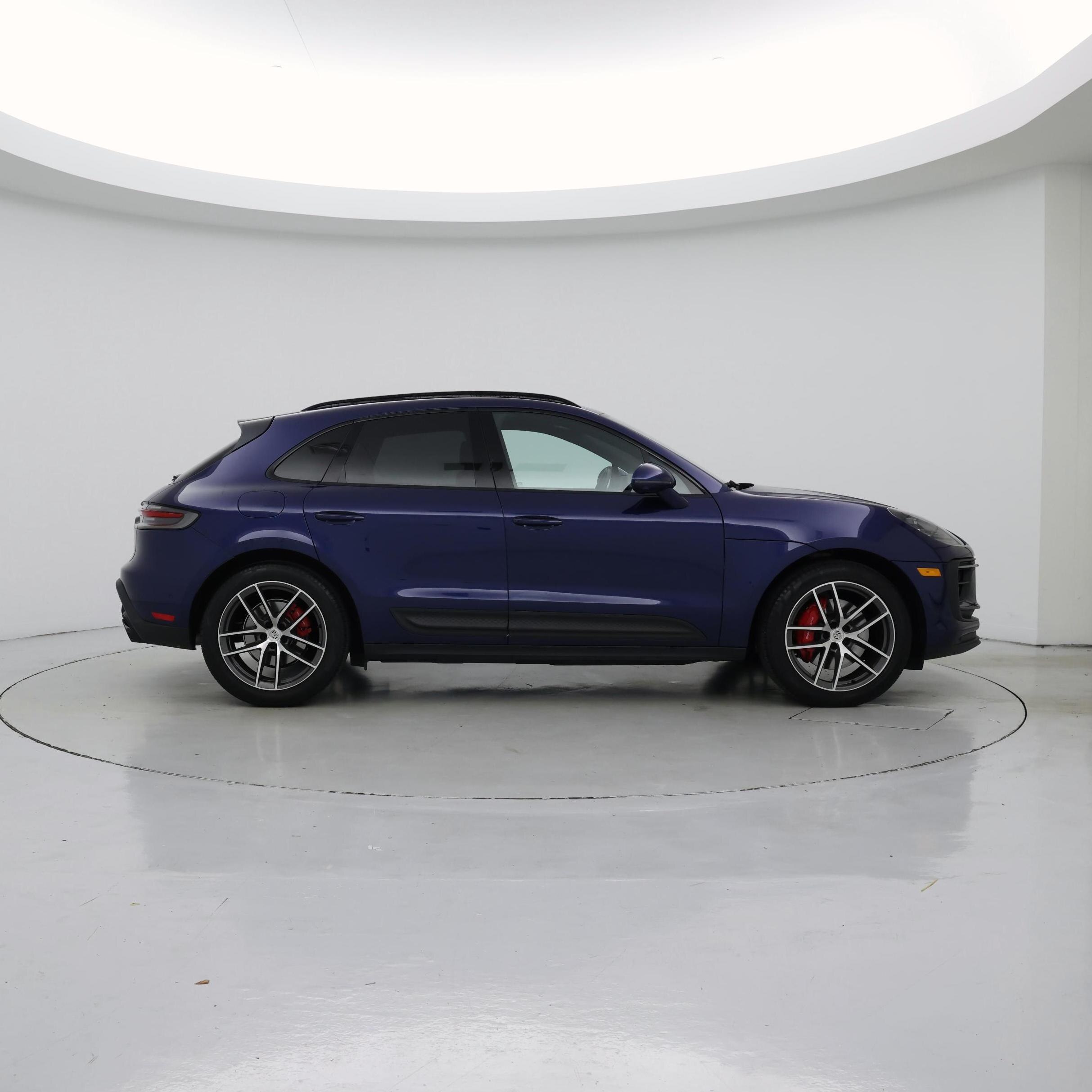 Thumbnail: 2022 Porsche Macan - 7