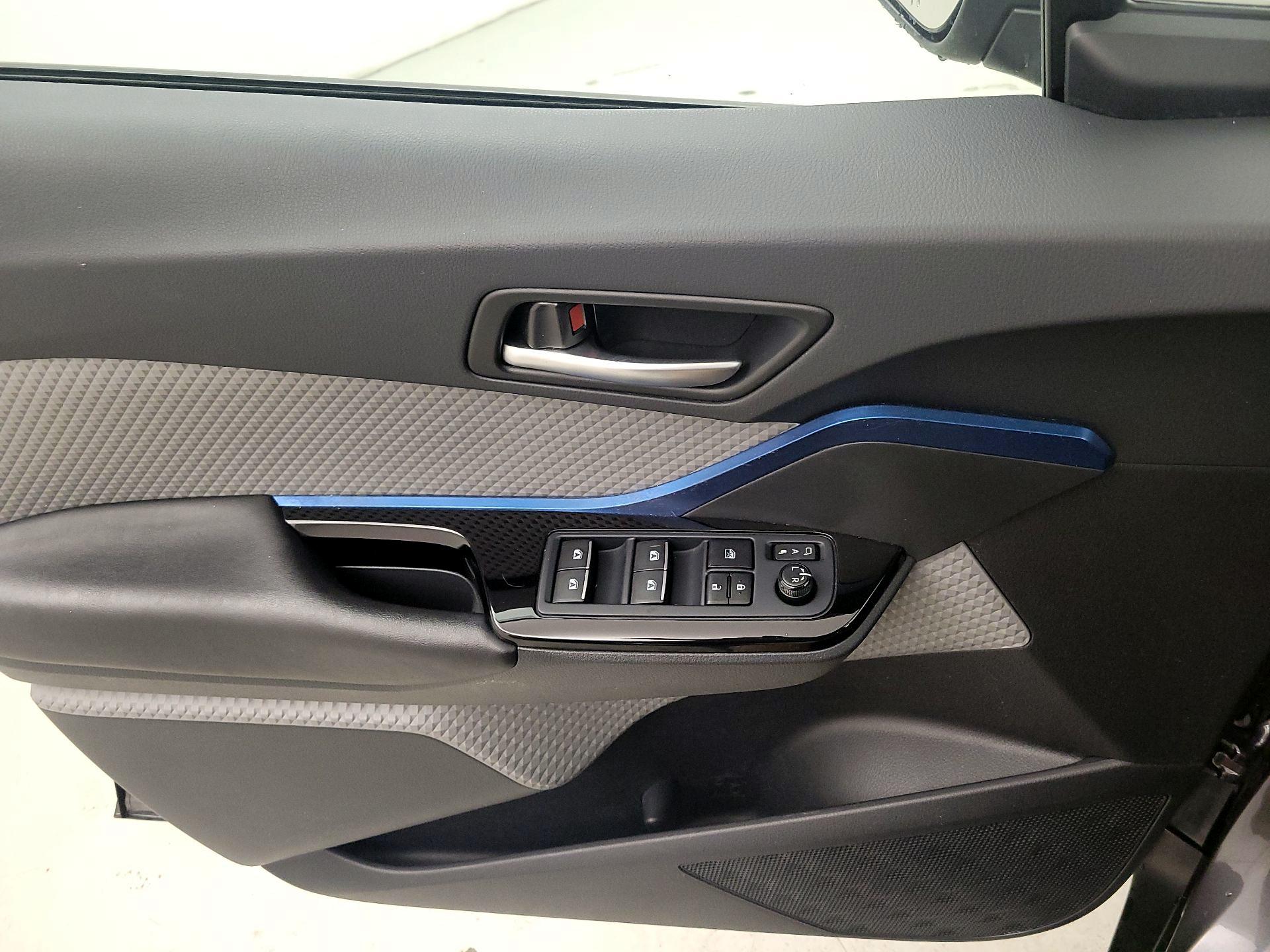 Thumbnail: 2019 Toyota C-HR - 12