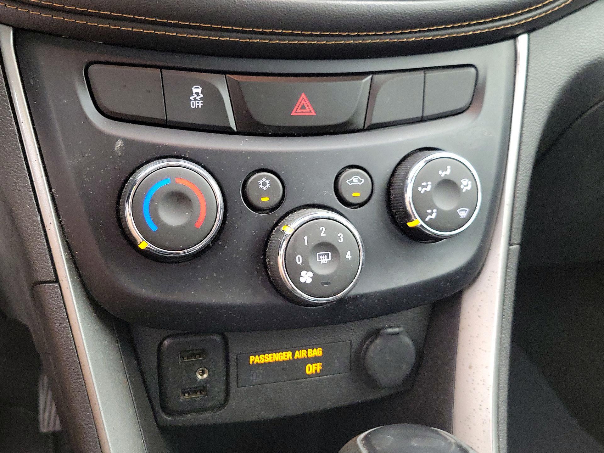 Thumbnail: 2019 Chevrolet Trax - 16