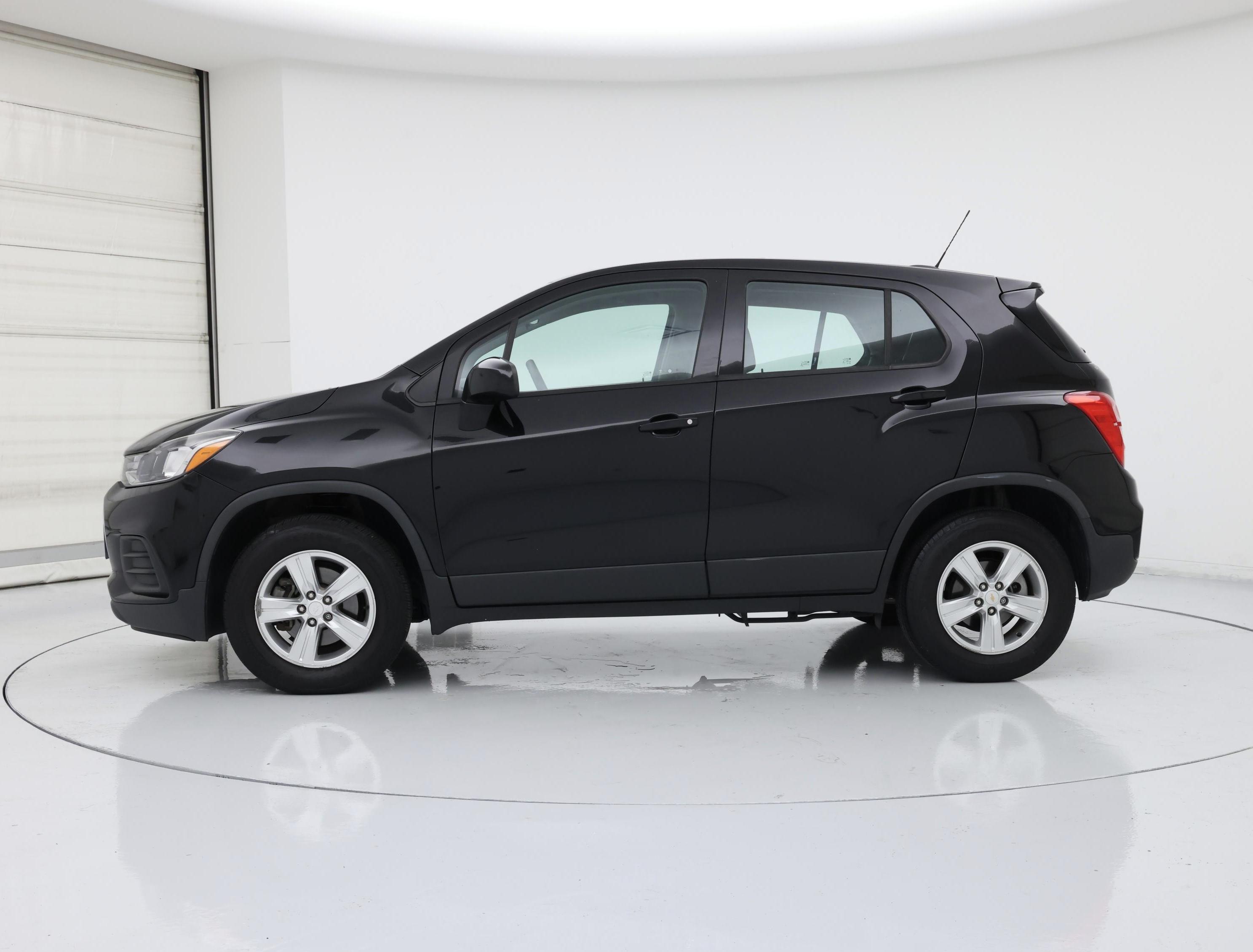 Thumbnail: 2019 Chevrolet Trax - 3
