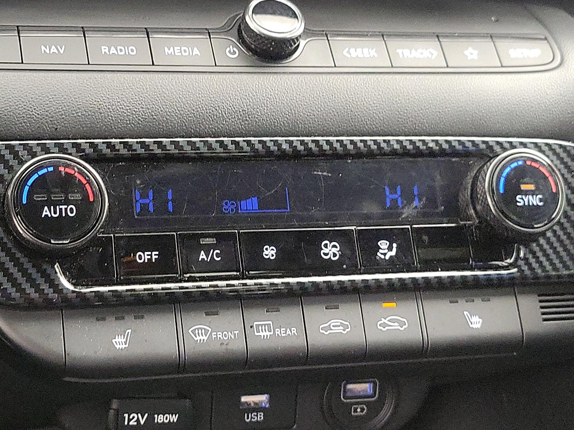 Thumbnail: 2022 Hyundai Elantra - 17