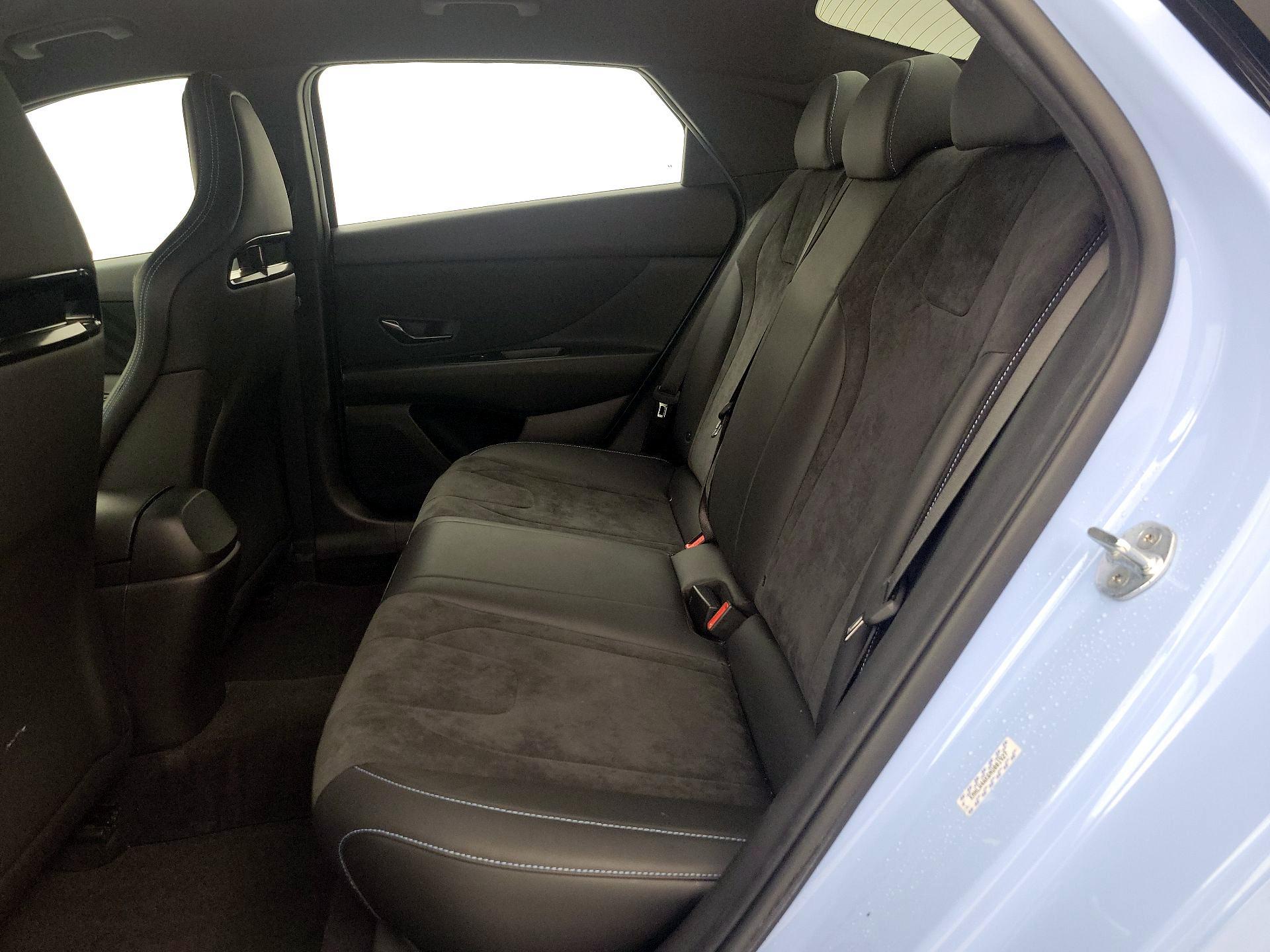 Thumbnail: 2022 Hyundai Elantra - 20