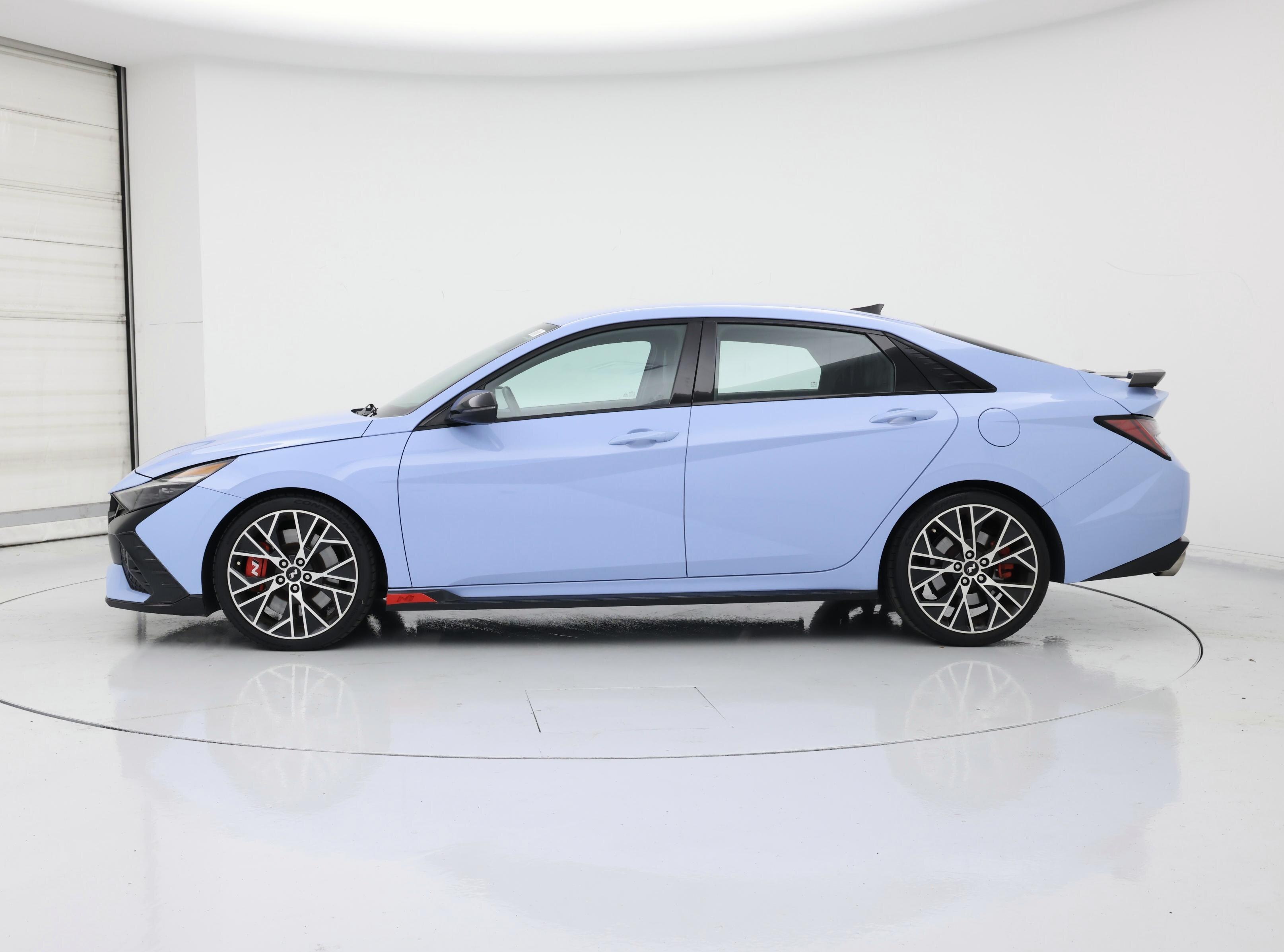 Thumbnail: 2022 Hyundai Elantra - 3