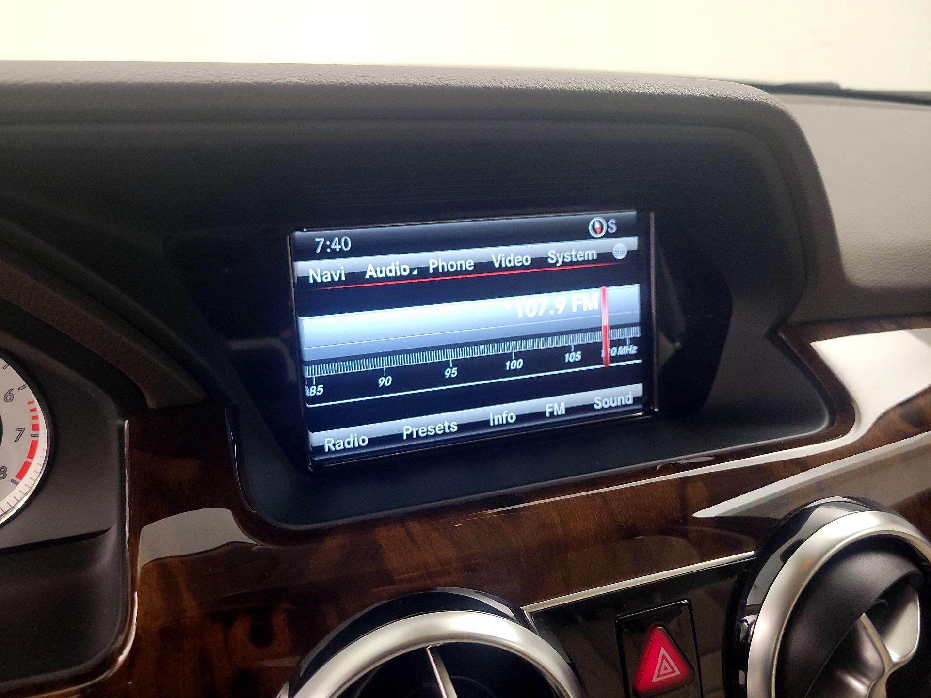 Thumbnail: 2015 Mercedes-Benz GLK - 16