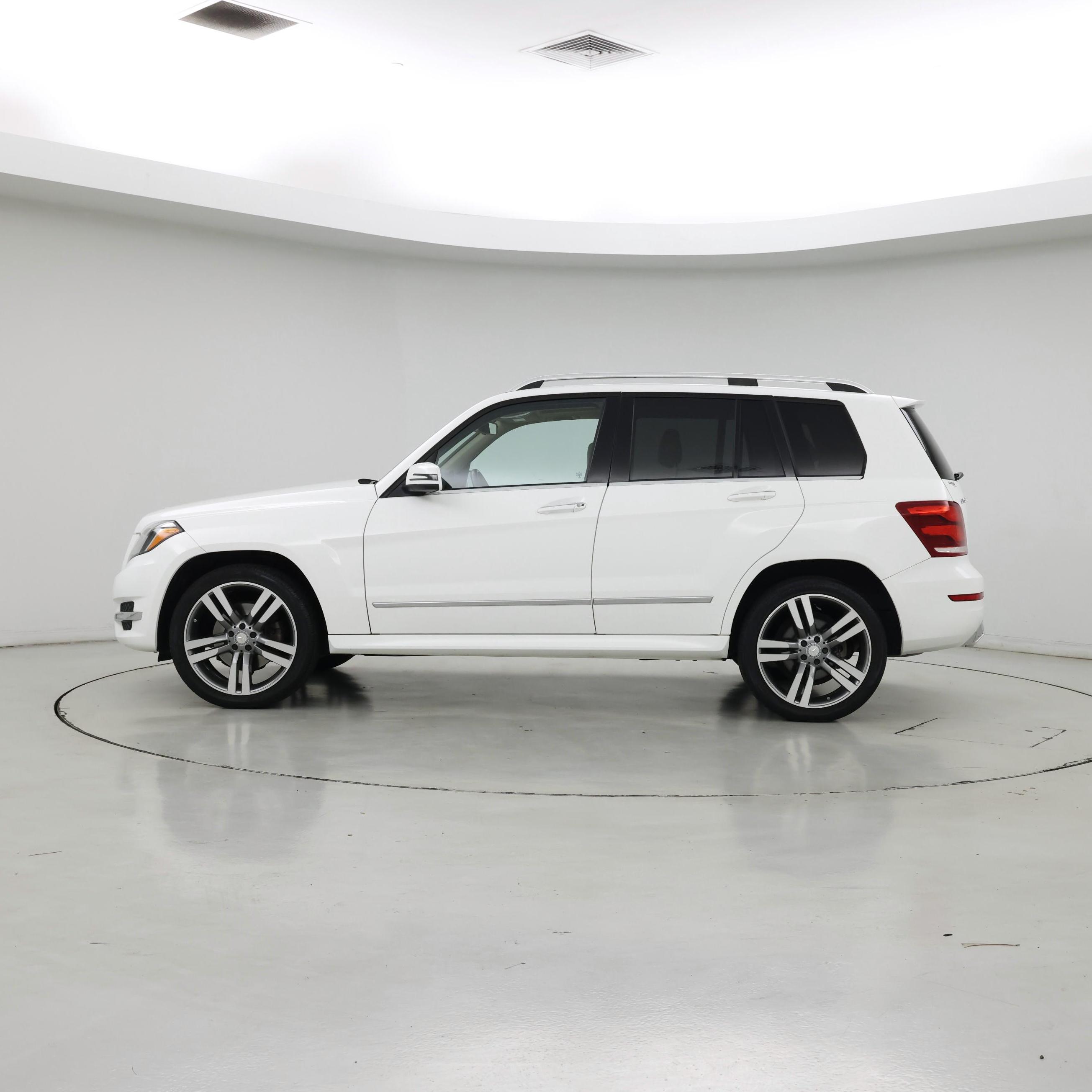 Thumbnail: 2015 Mercedes-Benz GLK - 3