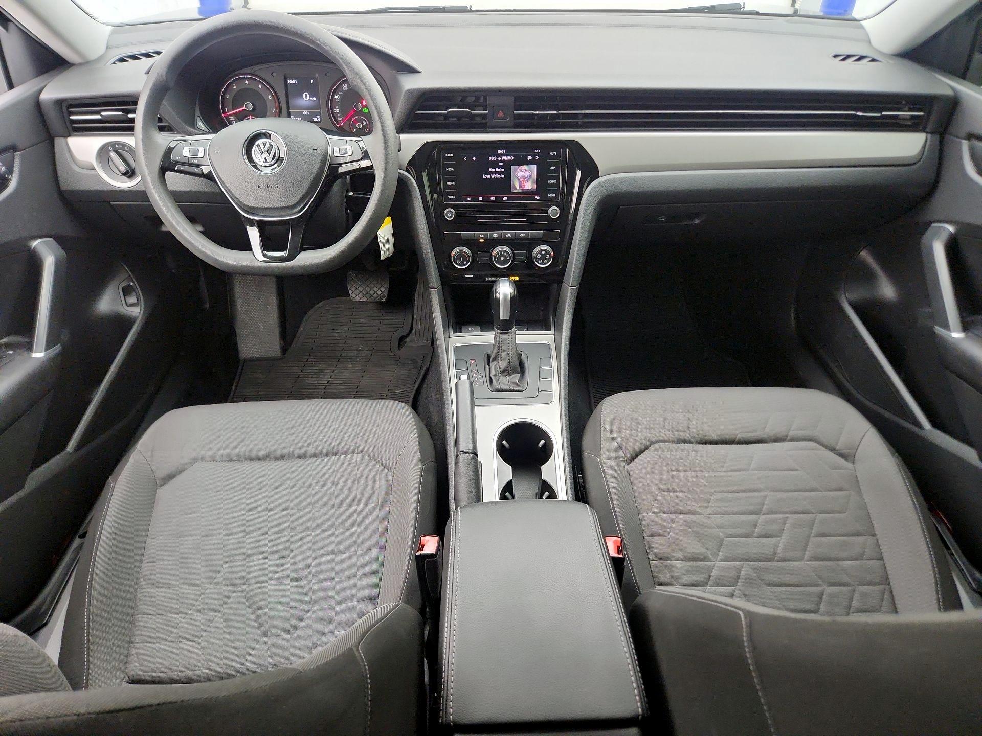 Thumbnail: 2020 Volkswagen Passat - 9