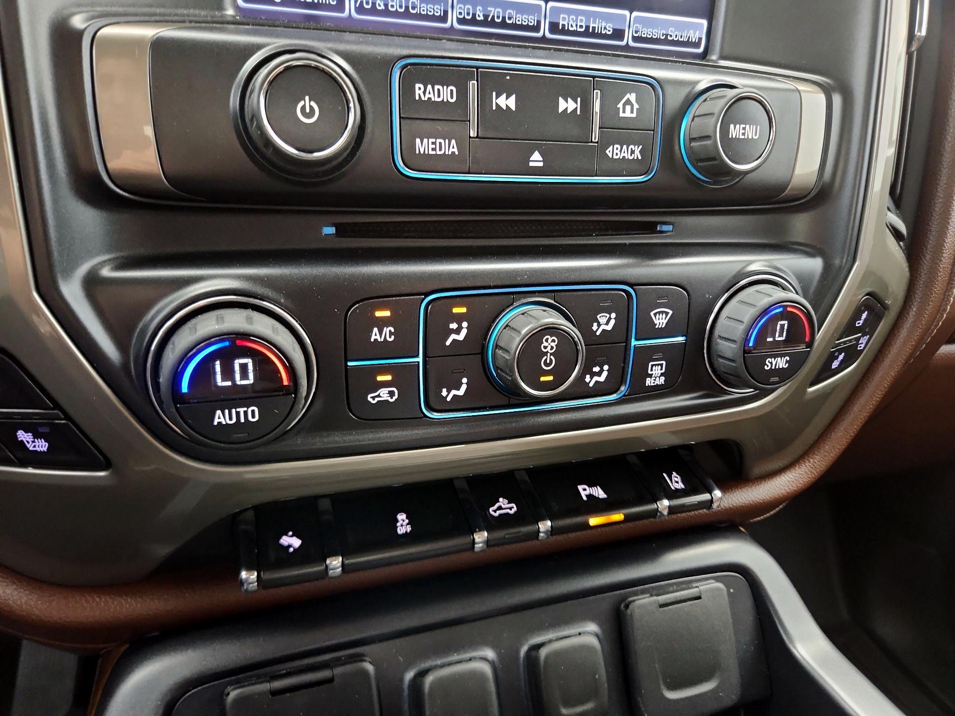 Thumbnail: 2014 Chevrolet Silverado 1500 - 17