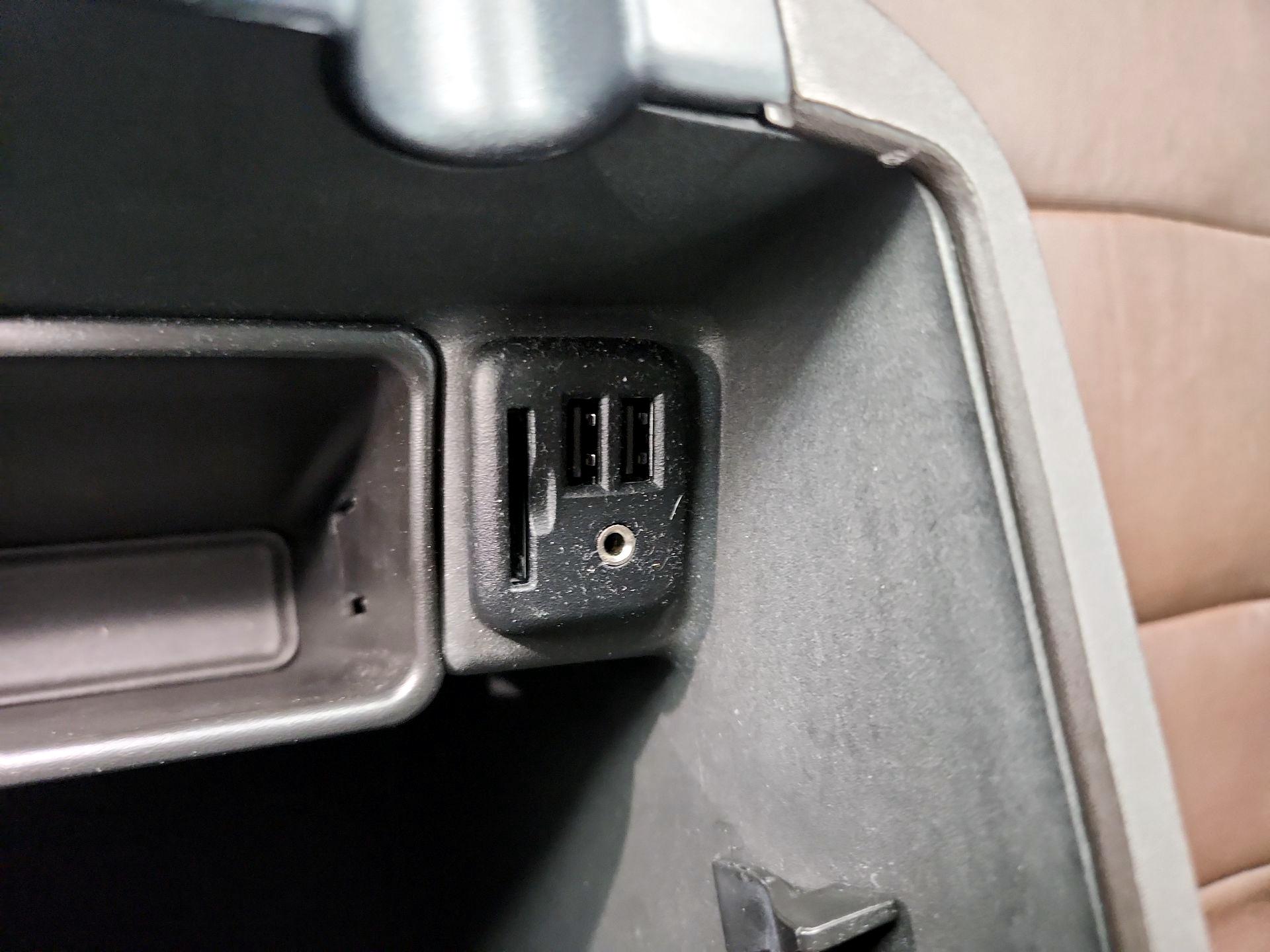 Thumbnail: 2014 Chevrolet Silverado 1500 - 19