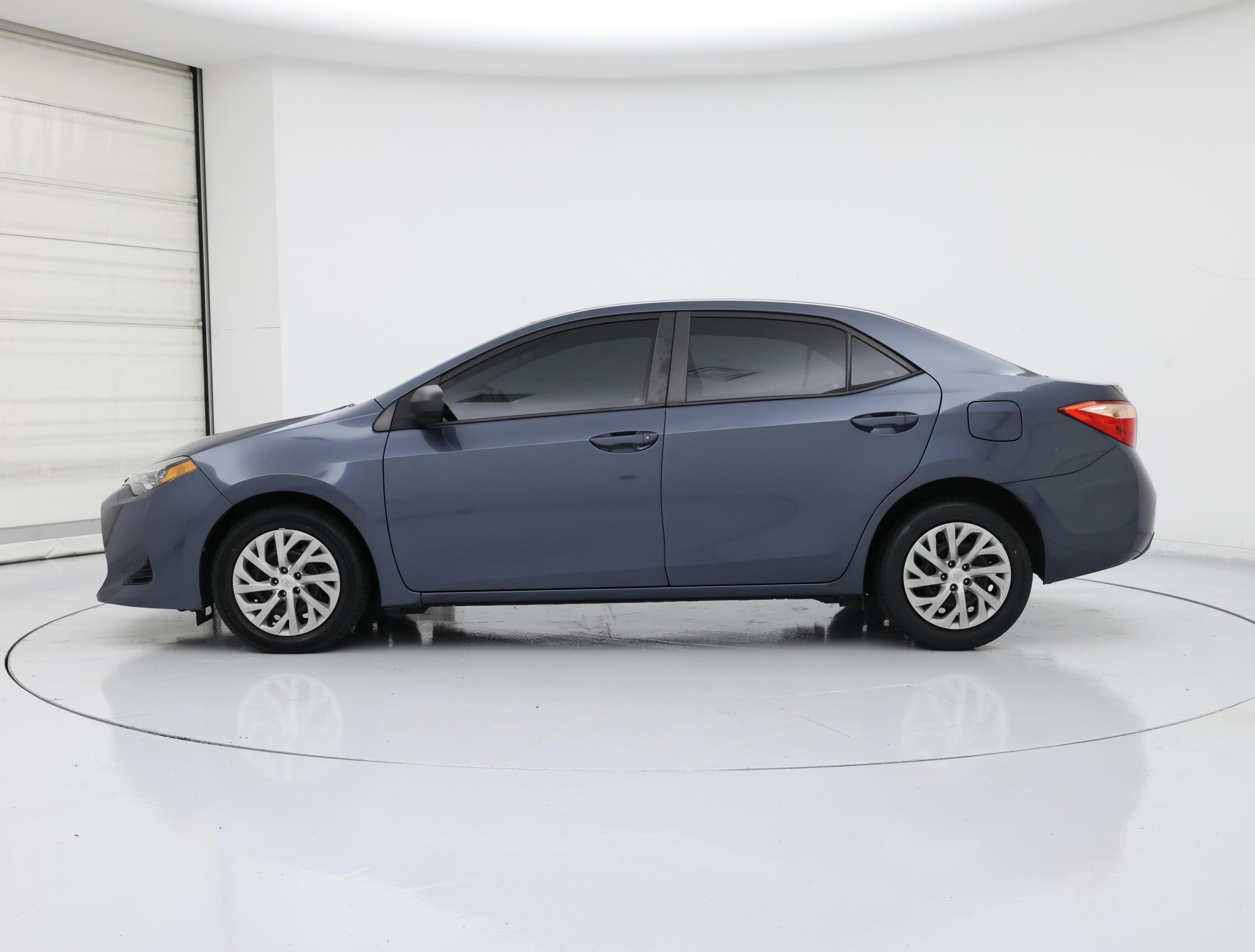 Thumbnail: 2019 Toyota Corolla - 3