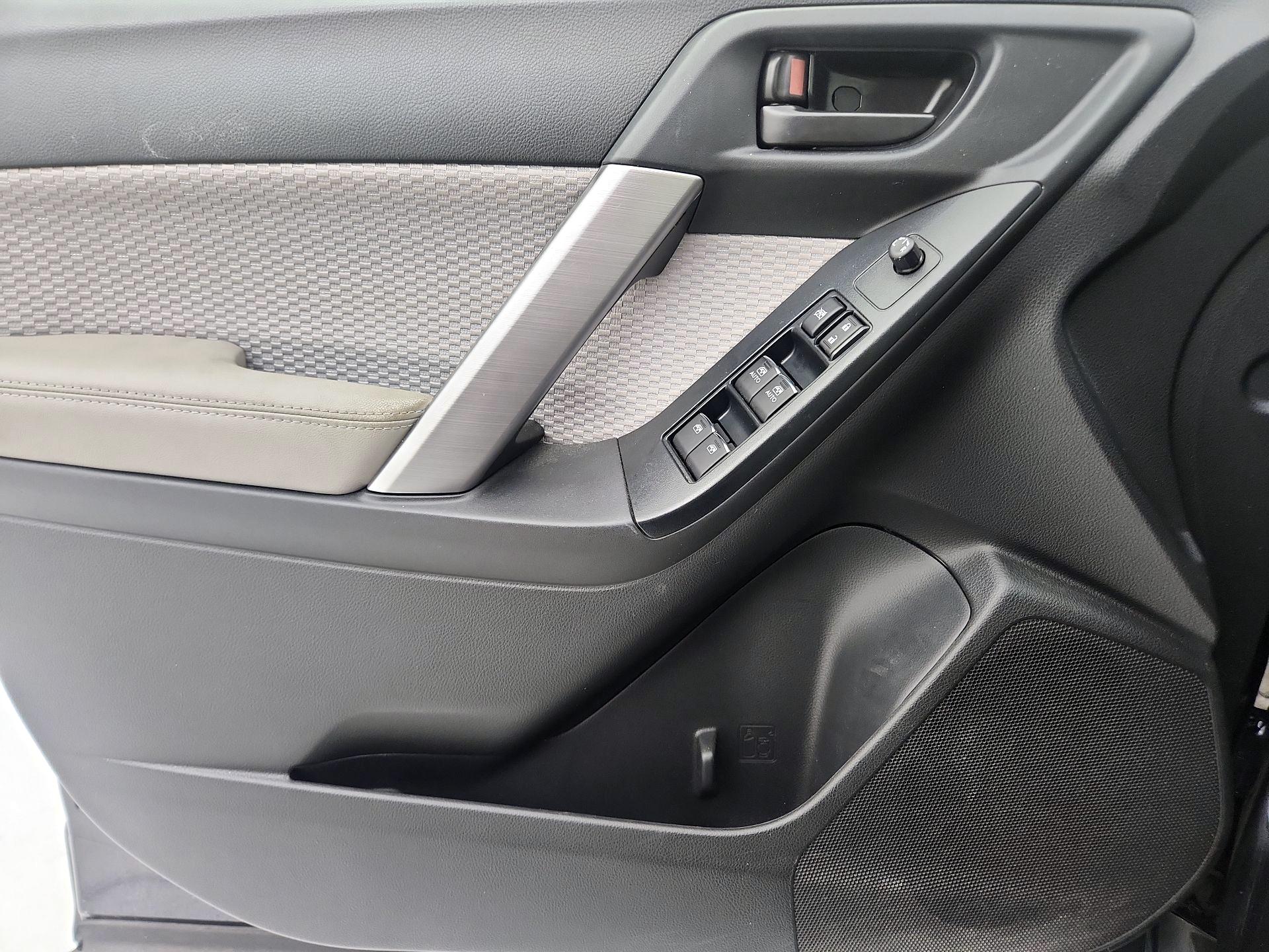 Thumbnail: 2018 Subaru Forester - 12