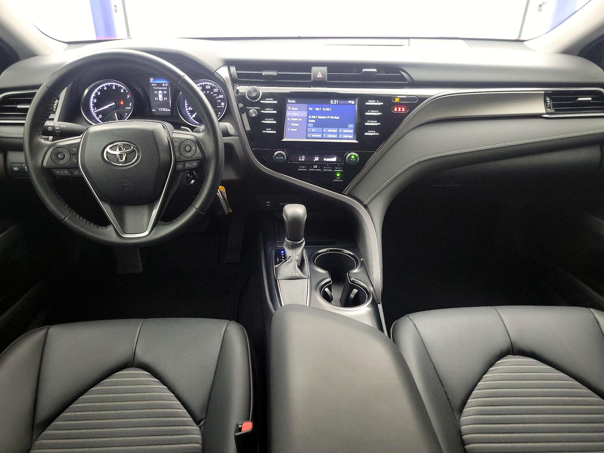 Thumbnail: 2019 Toyota Camry - 9