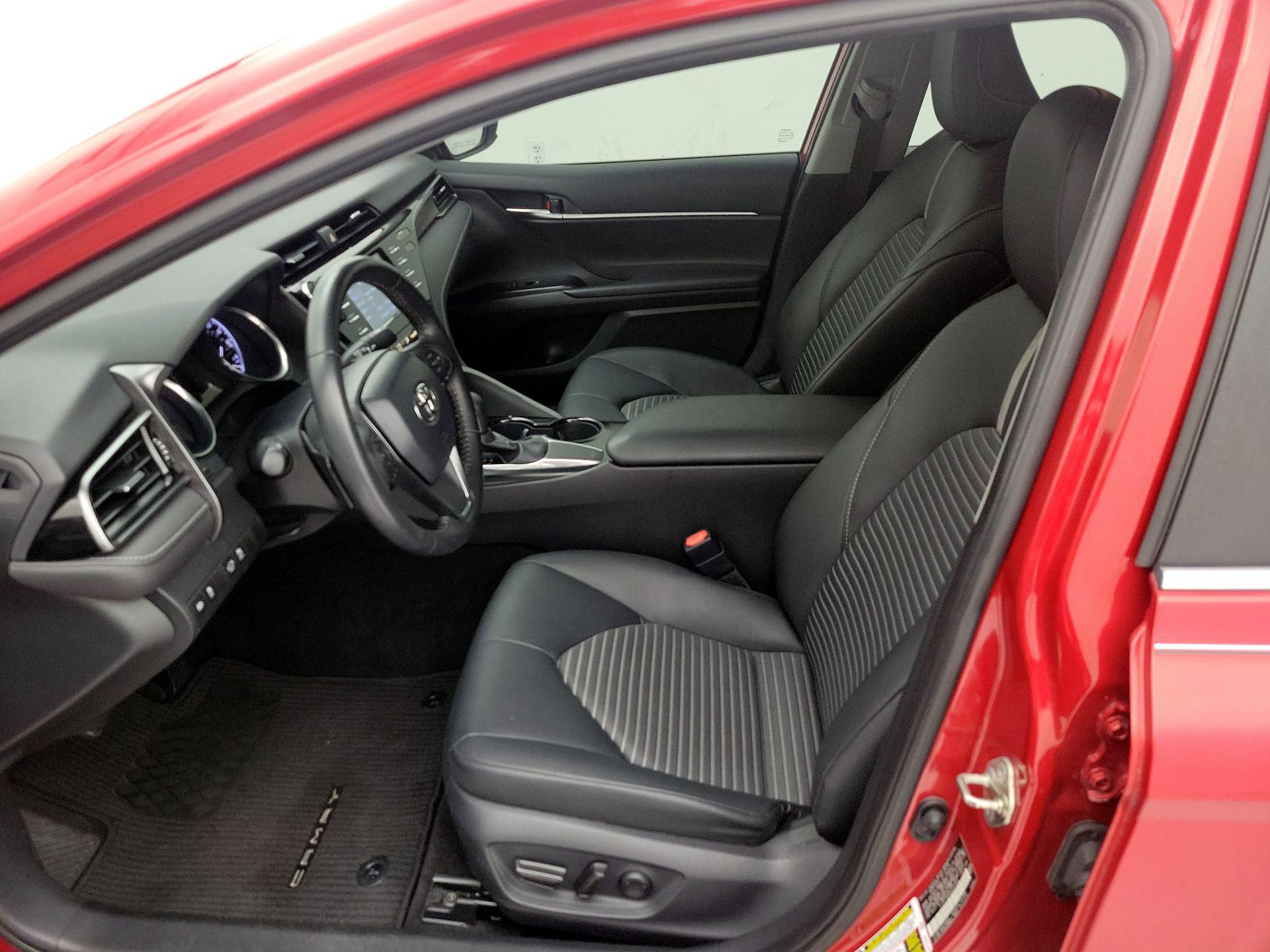 Thumbnail: 2019 Toyota Camry - 11