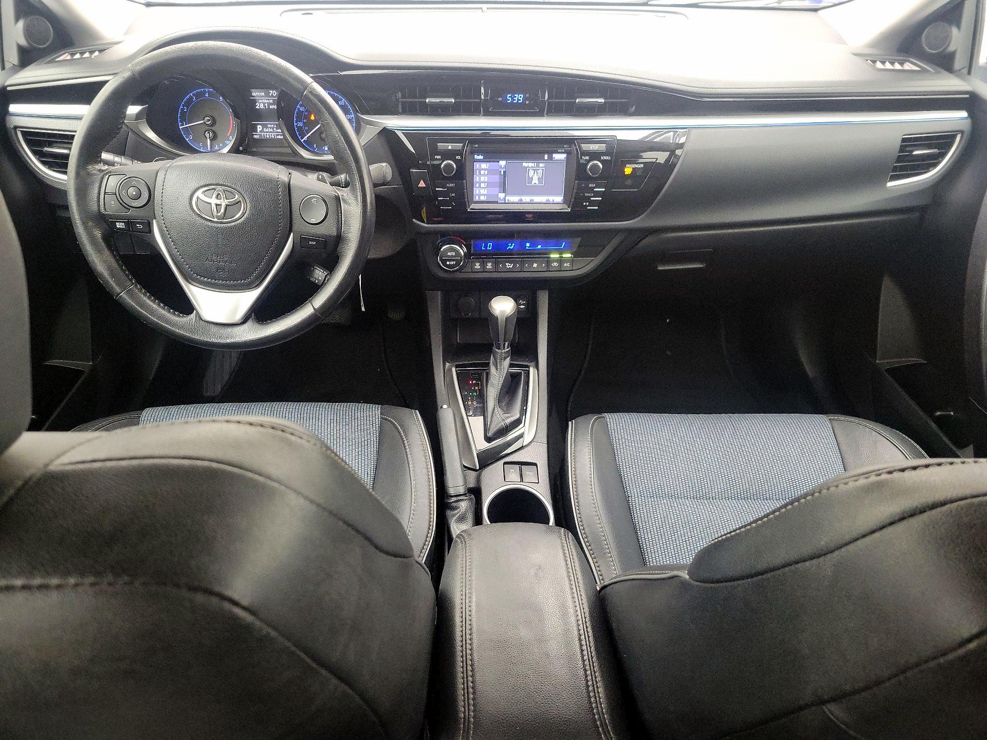 Thumbnail: 2015 Toyota Corolla - 9
