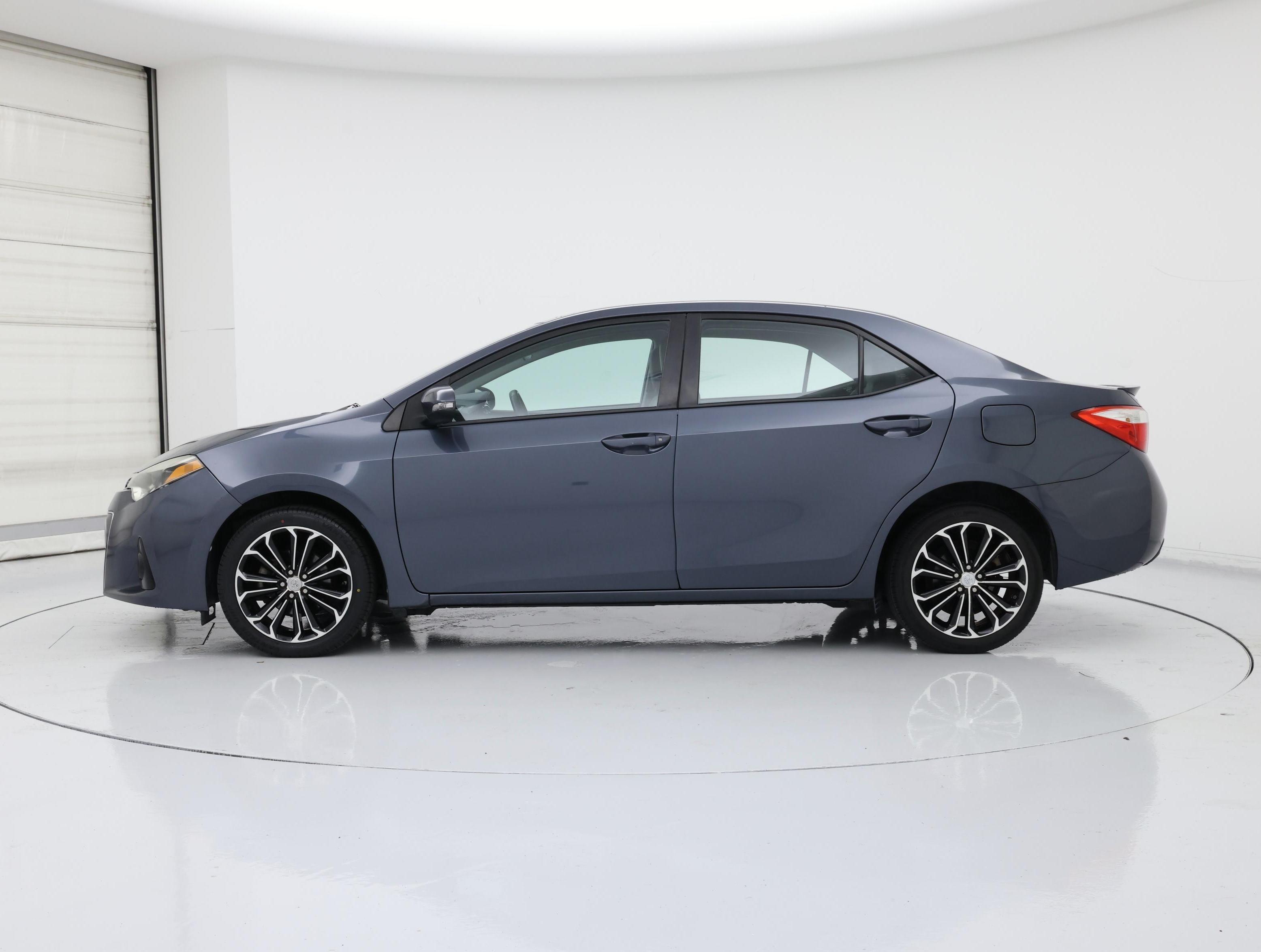 Thumbnail: 2015 Toyota Corolla - 3