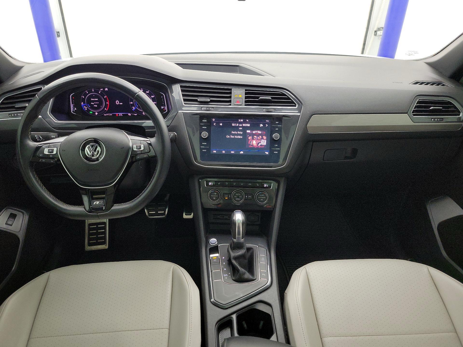 Thumbnail: 2019 Volkswagen Tiguan - 9