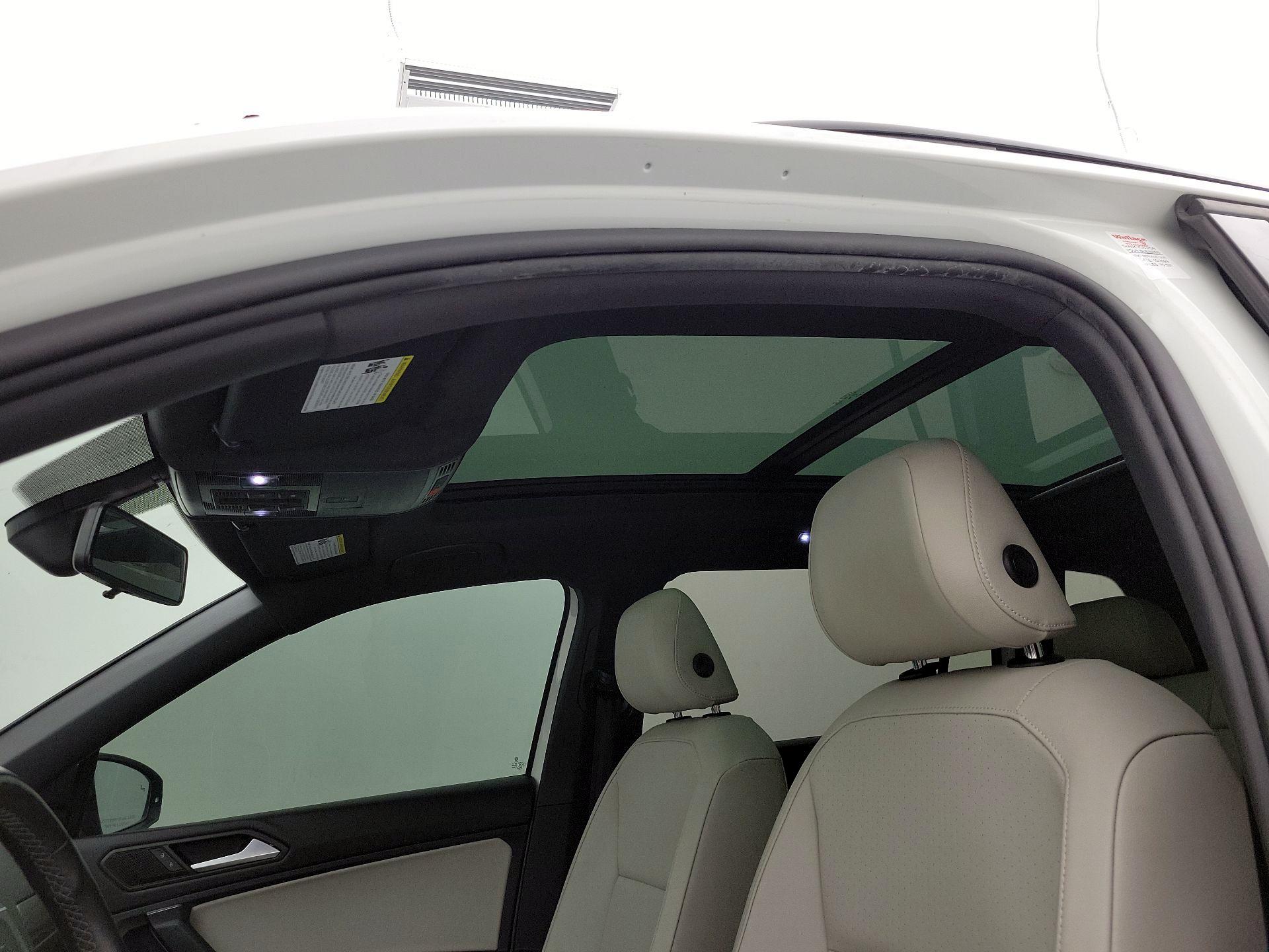 Thumbnail: 2019 Volkswagen Tiguan - 19