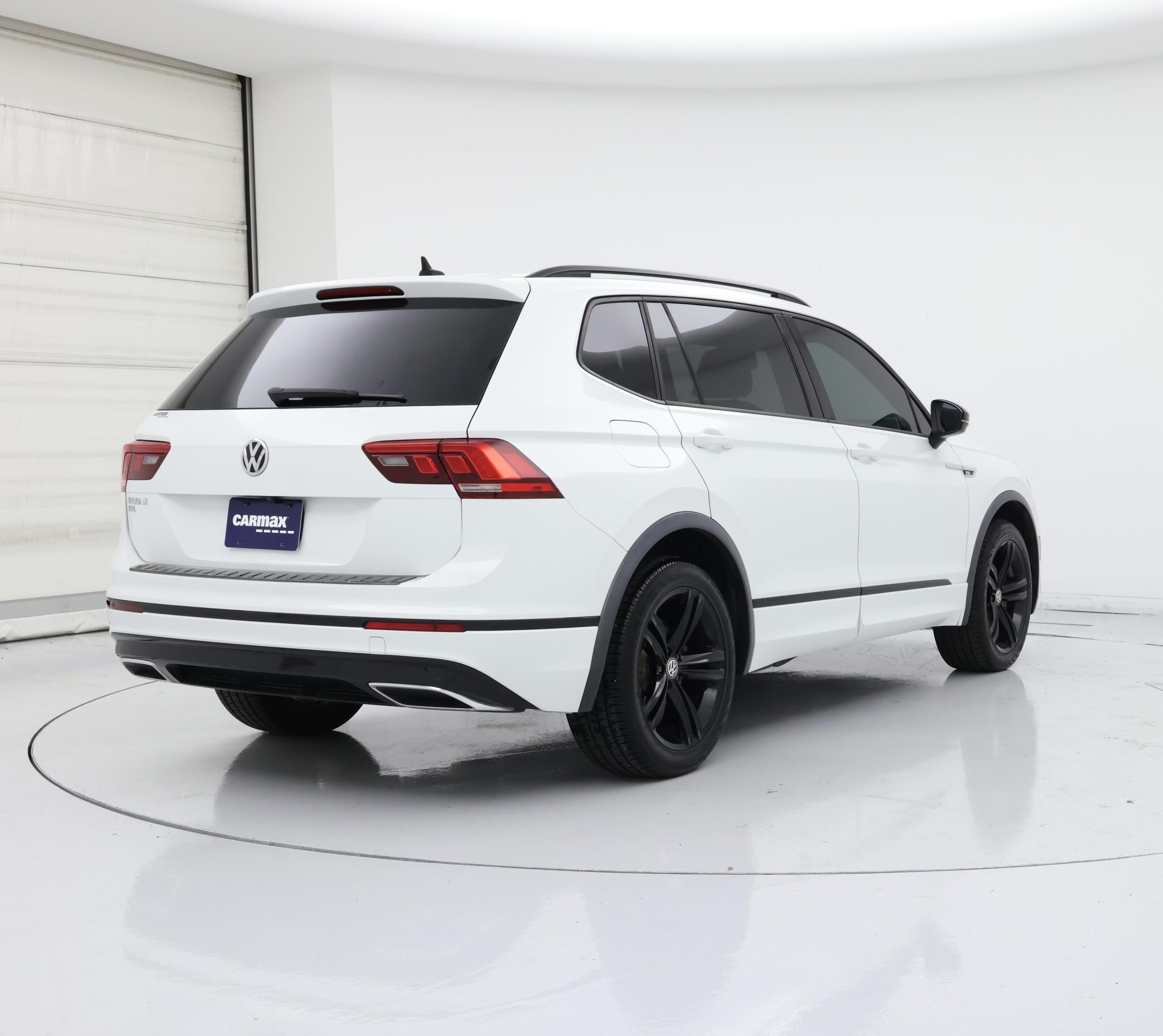 Thumbnail: 2019 Volkswagen Tiguan - 8