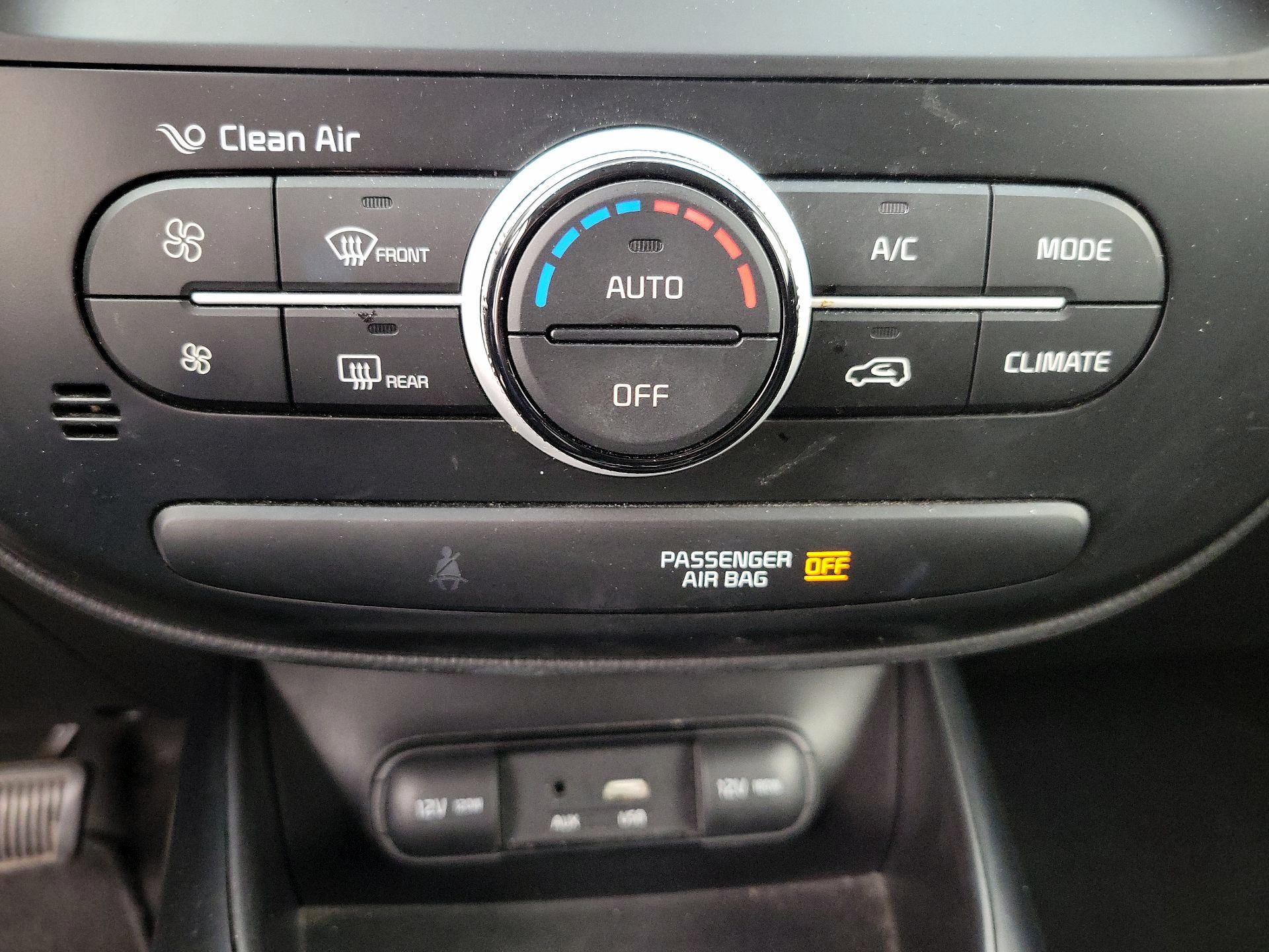 Thumbnail: 2019 Kia Soul - 16