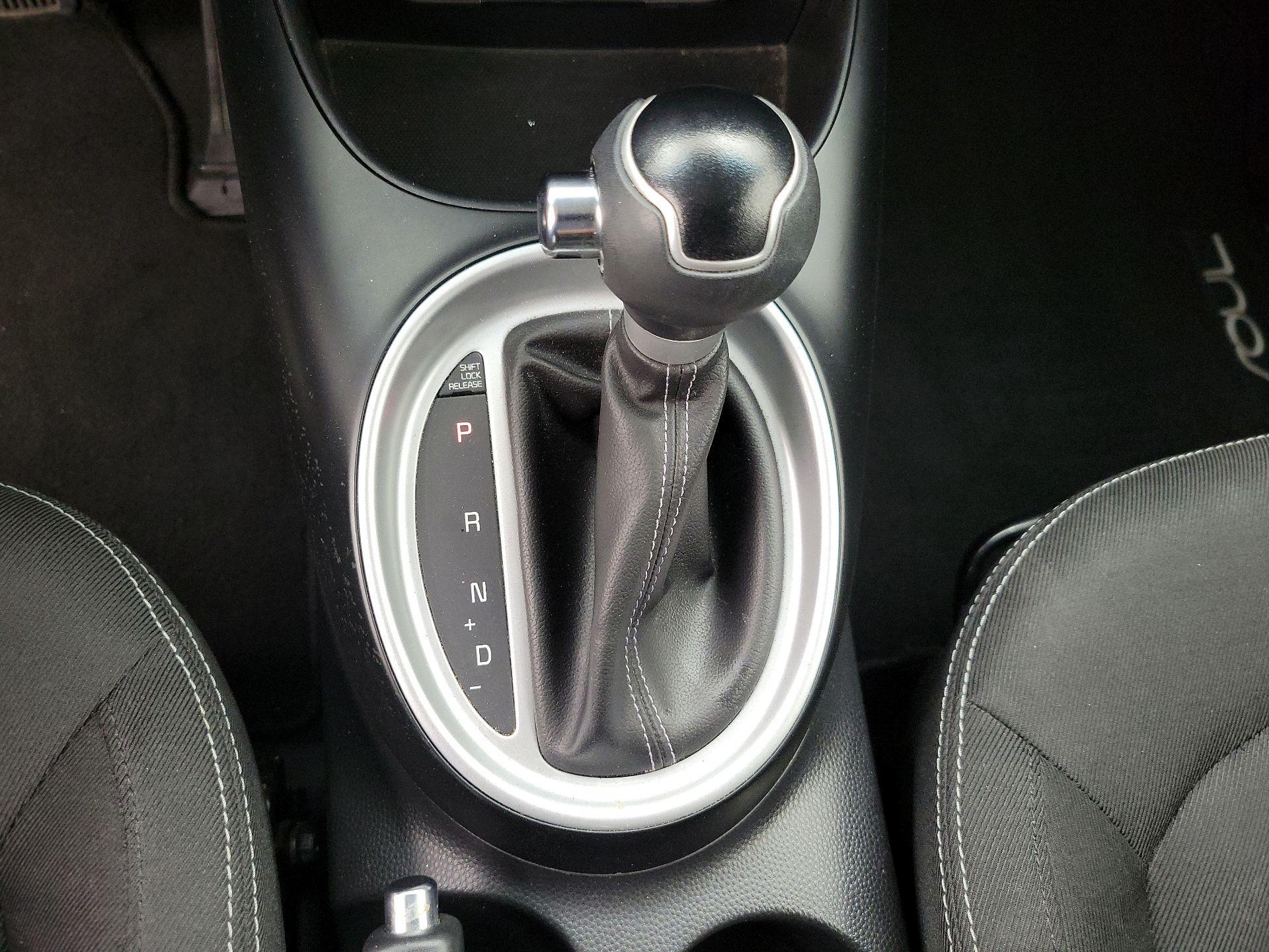 Thumbnail: 2019 Kia Soul - 17