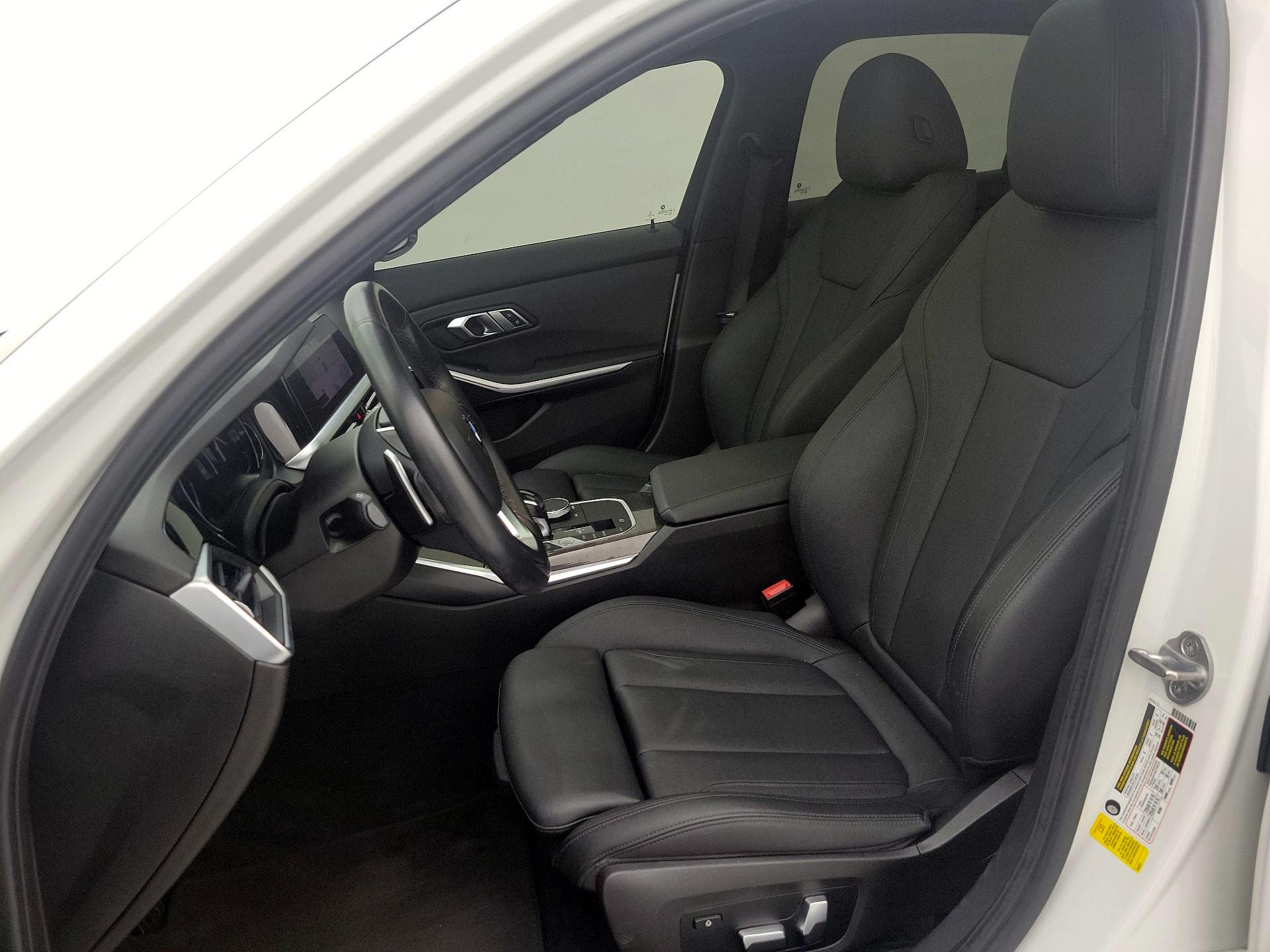 Thumbnail: 2020 BMW 3 Series - 11