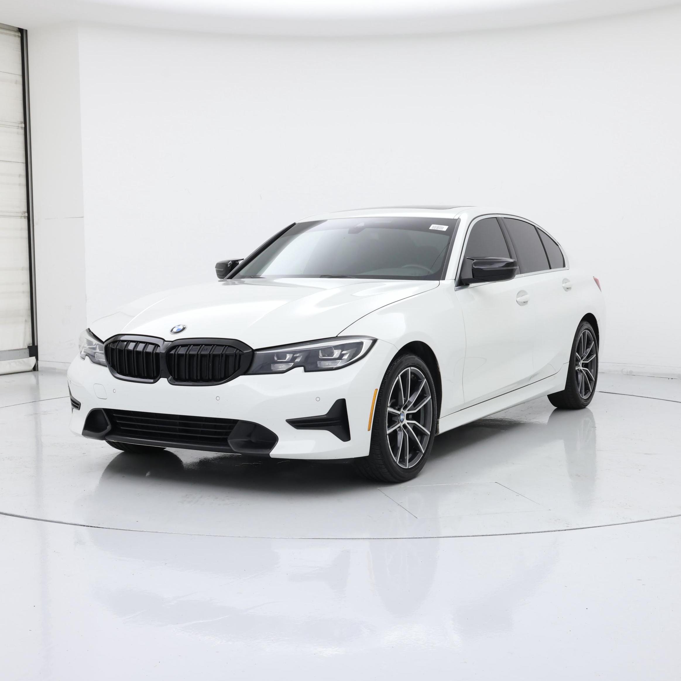 Thumbnail: 2020 BMW 3 Series - 4