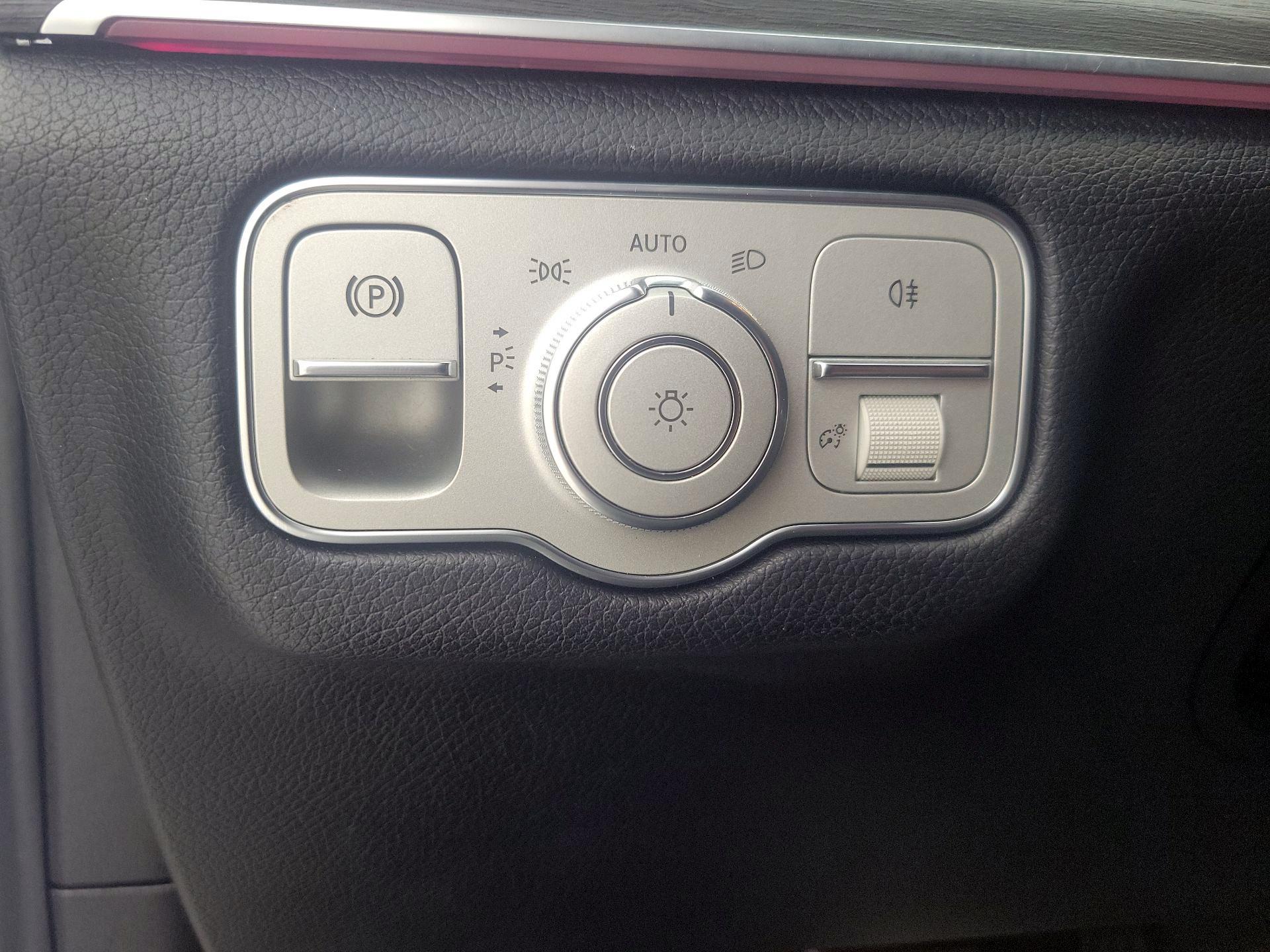 Thumbnail: 2020 Mercedes-Benz GLE - 13