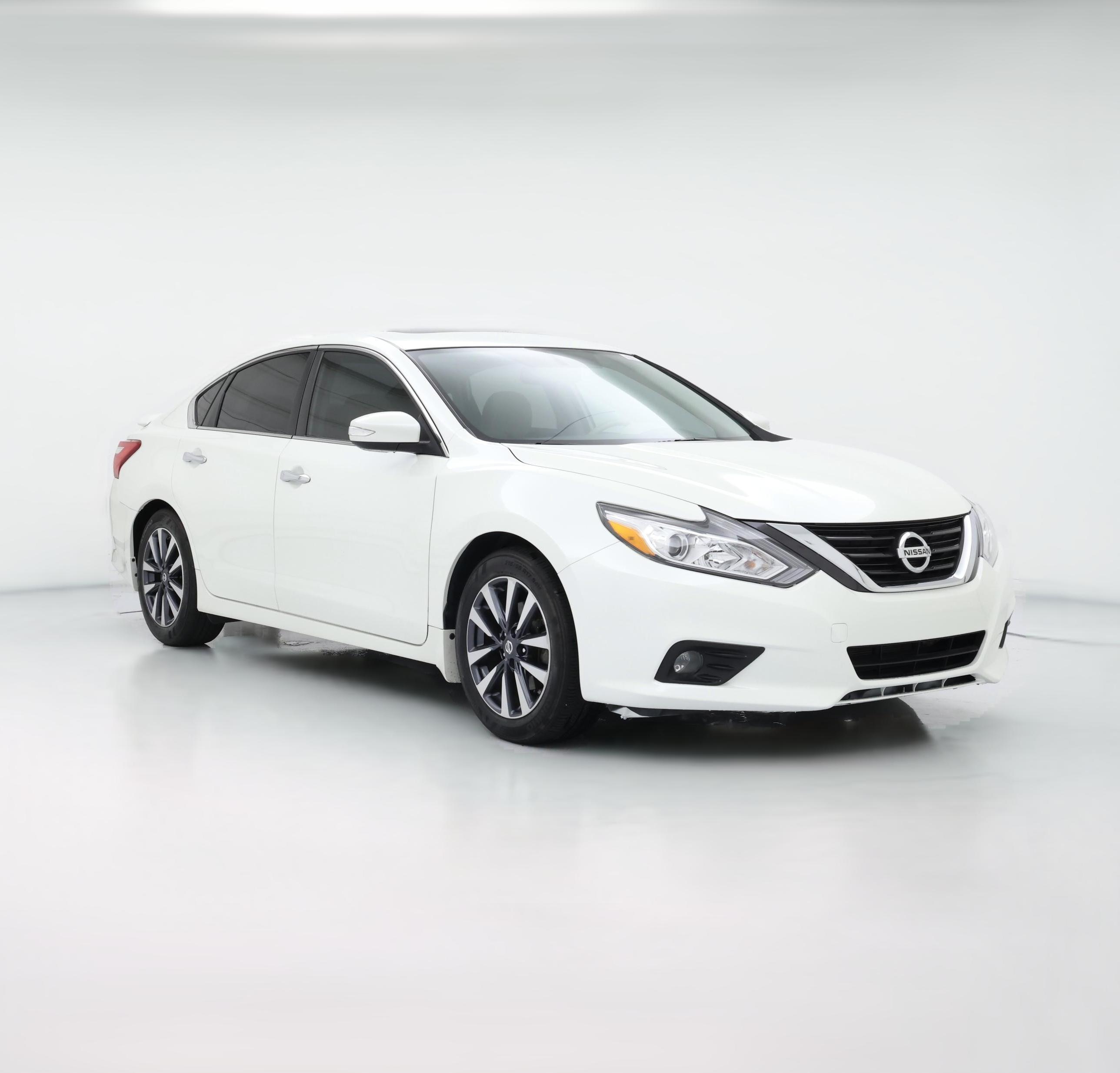 Thumbnail: 2016 Nissan Altima - 1