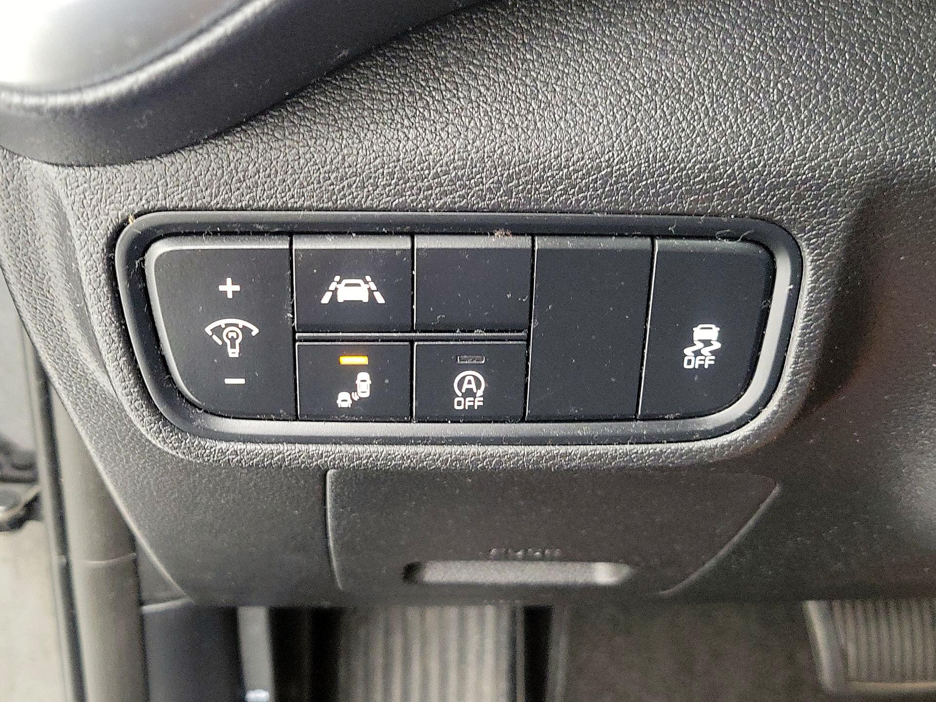 Thumbnail: 2020 Kia Soul - 13