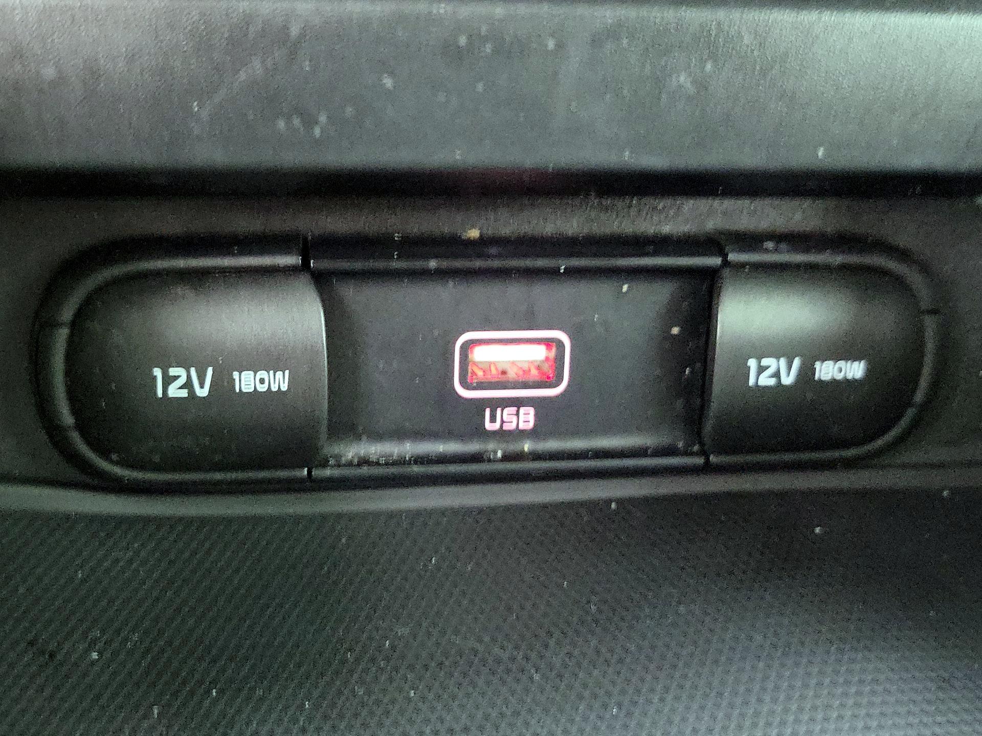 Thumbnail: 2020 Kia Soul - 18