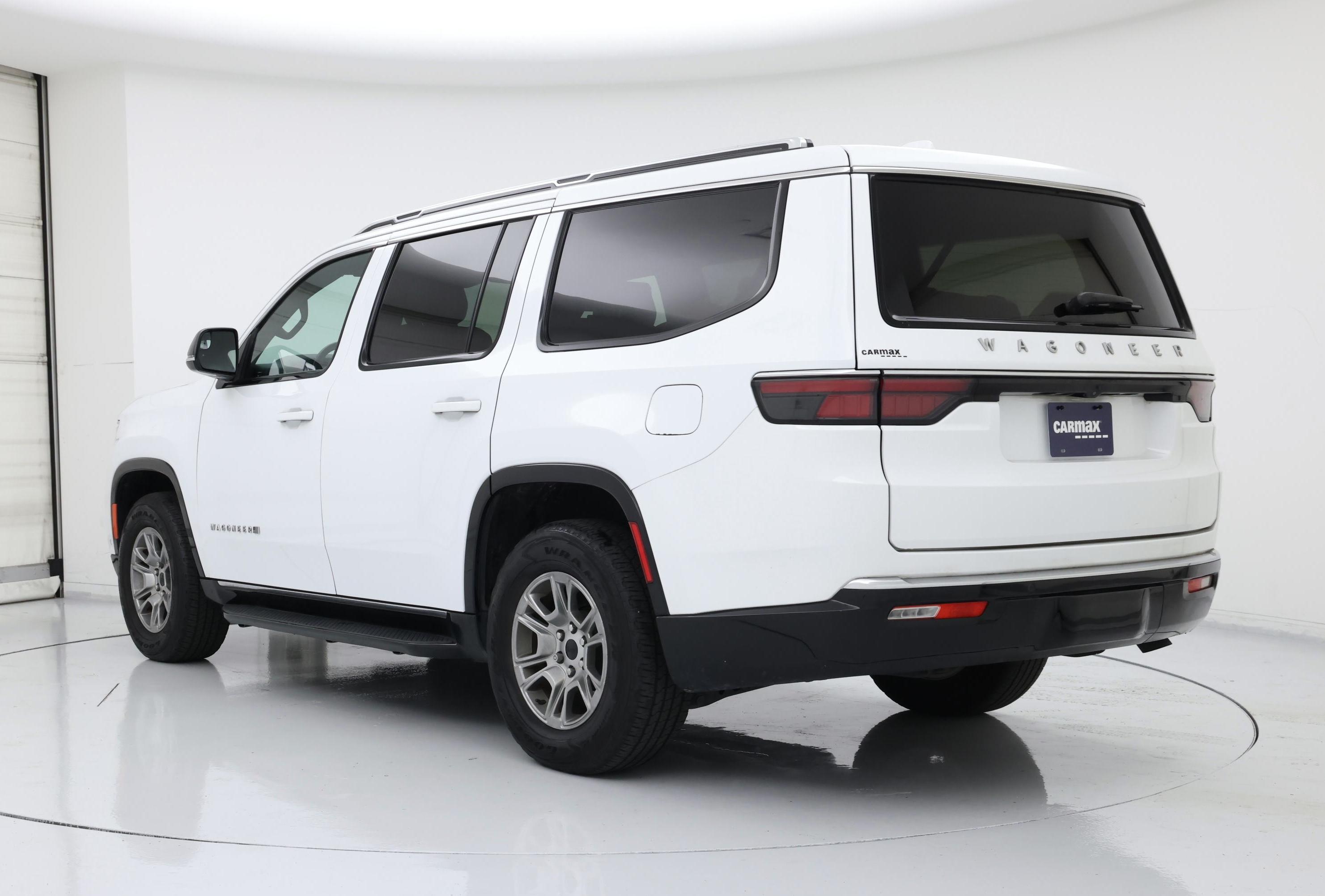 Thumbnail: 2023 Jeep Wagoneer - 2