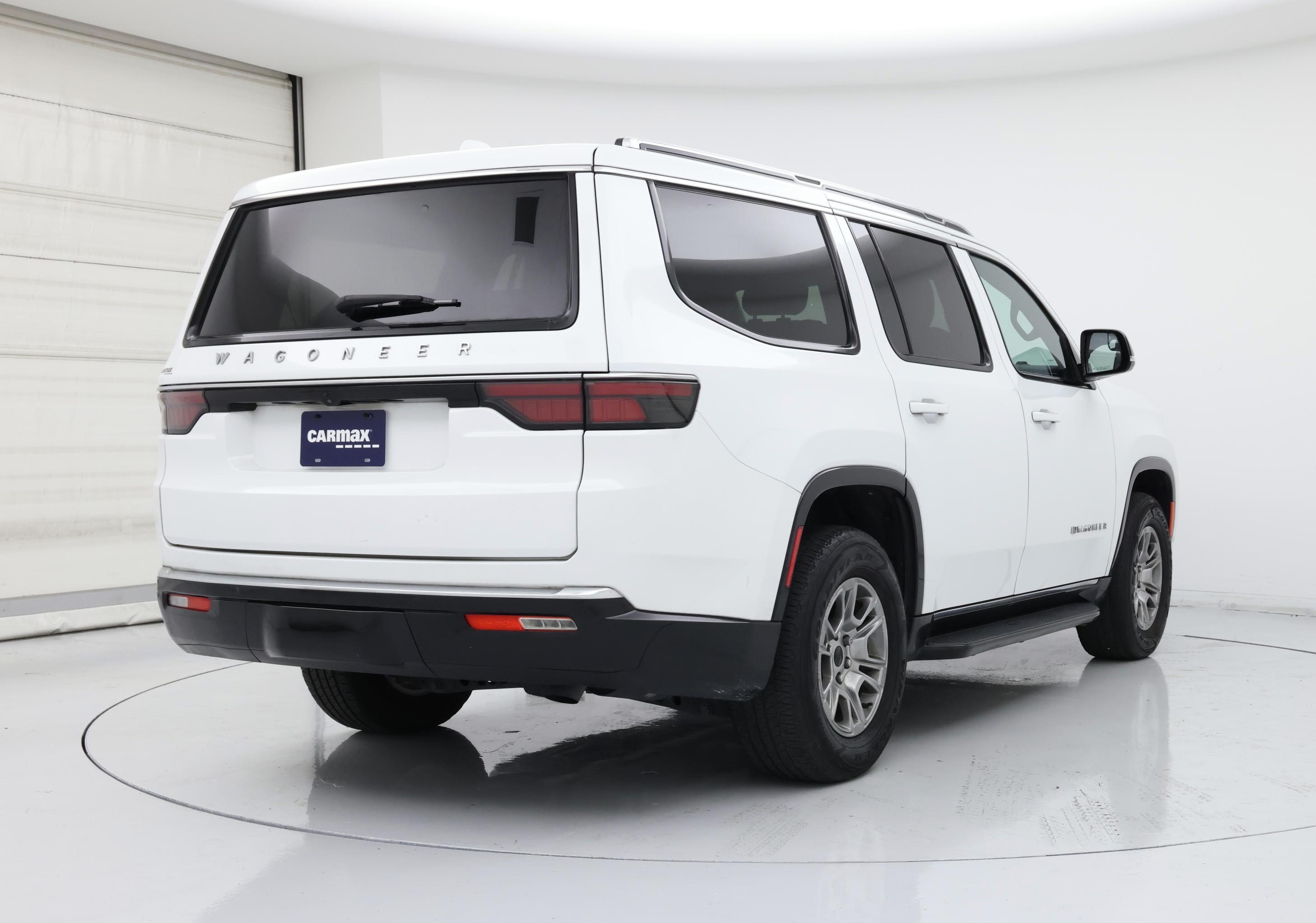 Thumbnail: 2023 Jeep Wagoneer - 8