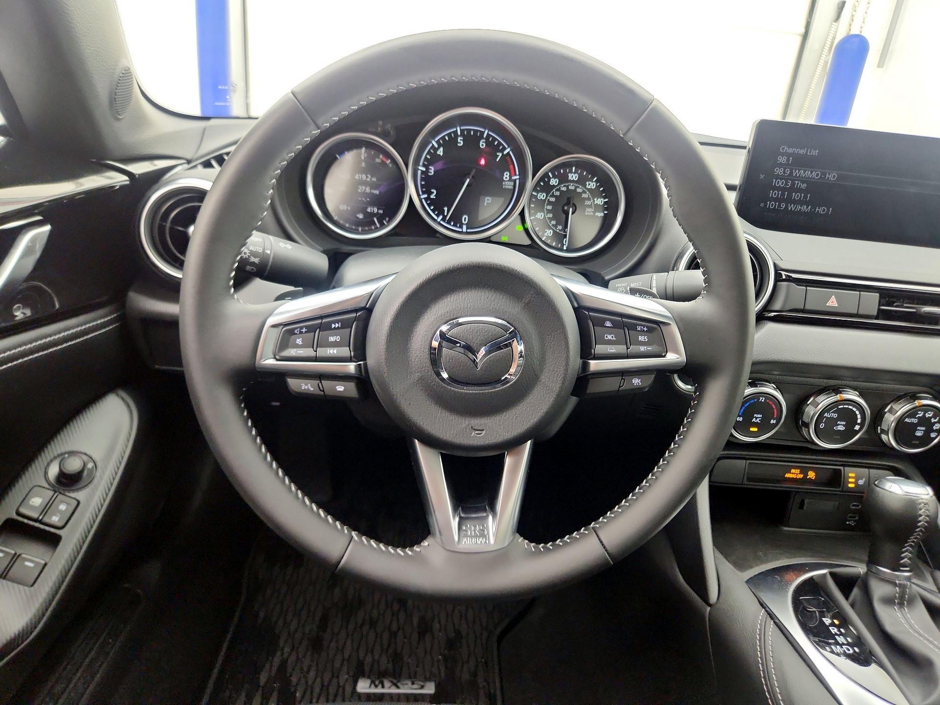 Thumbnail: 2025 Mazda MX-5 Miata - 10