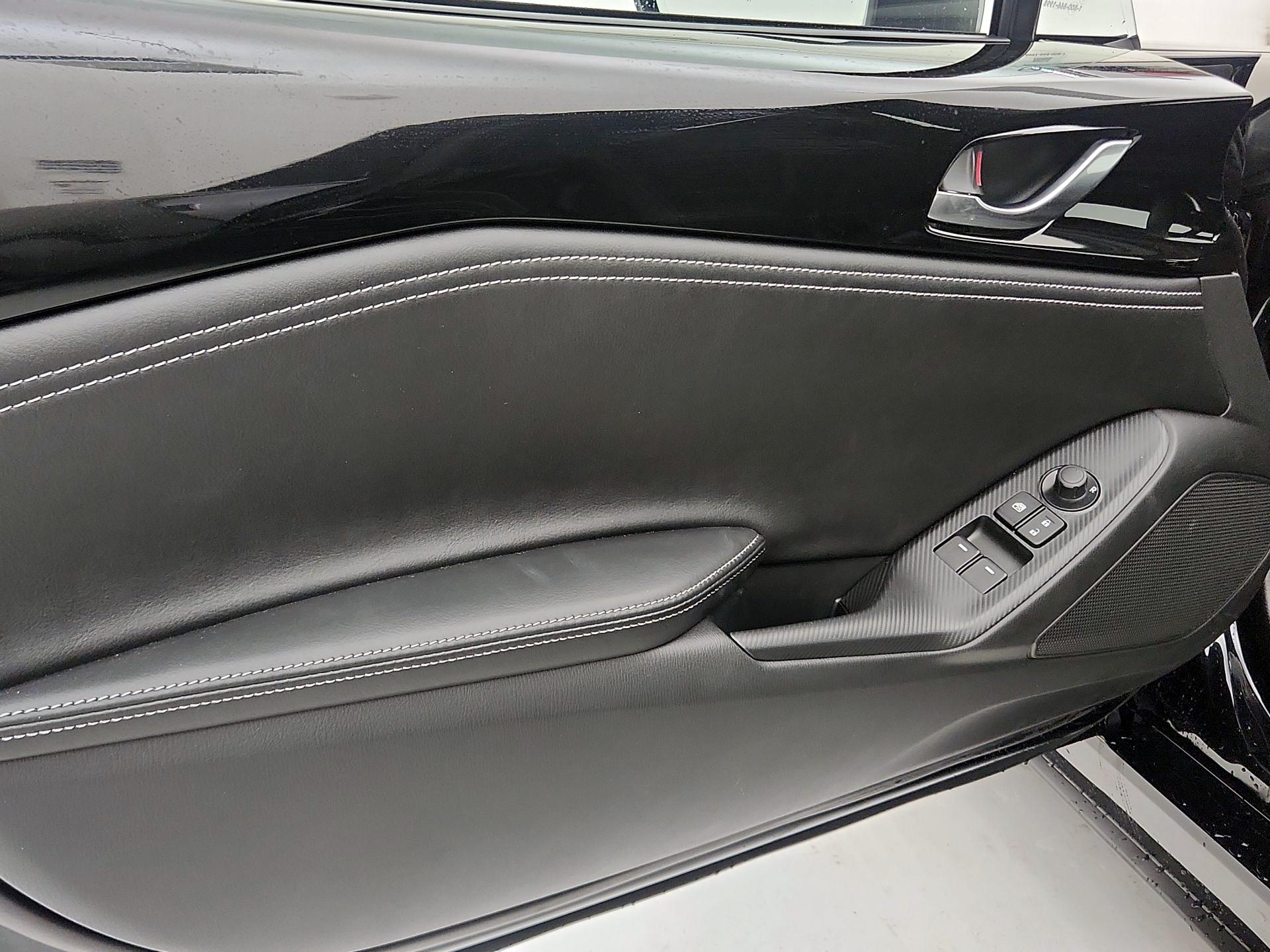 Thumbnail: 2025 Mazda MX-5 Miata - 12