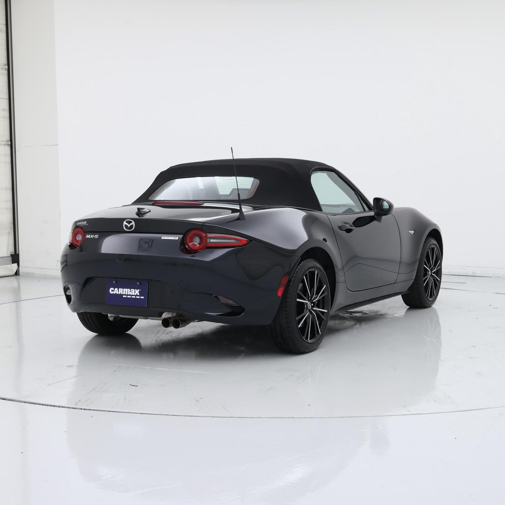Thumbnail: 2025 Mazda MX-5 Miata - 8