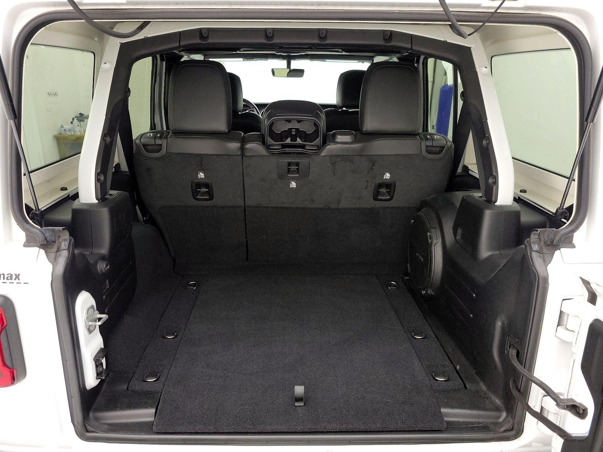 Thumbnail: 2020 Jeep Wrangler - 20